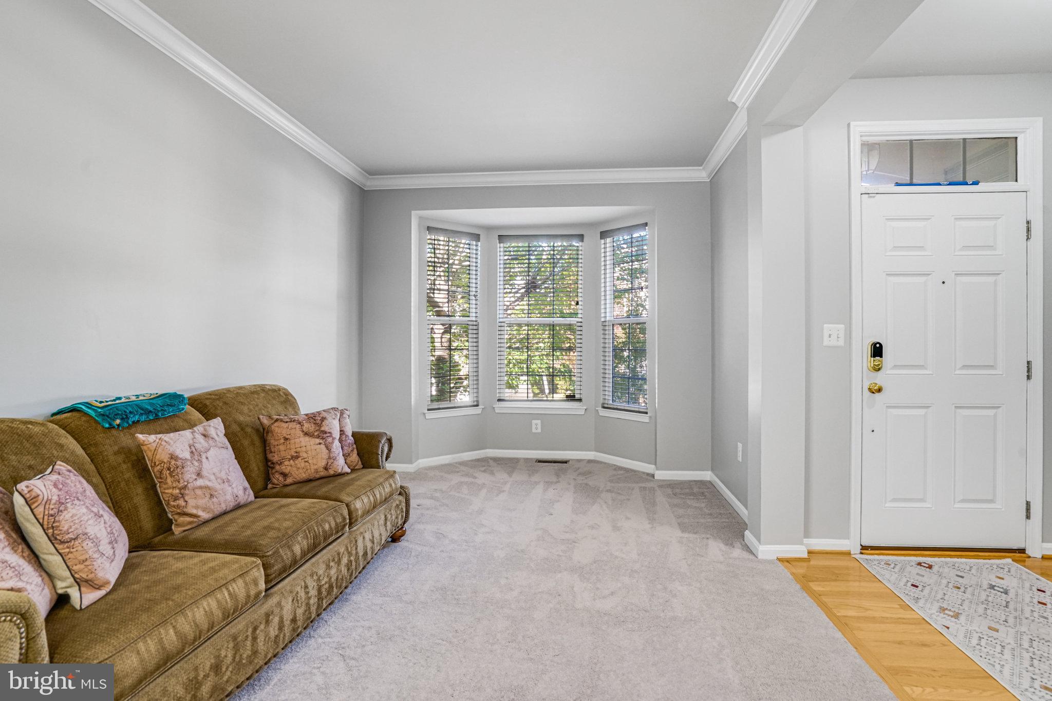 LORTON TOWN CNTR LANDBAY - Residential