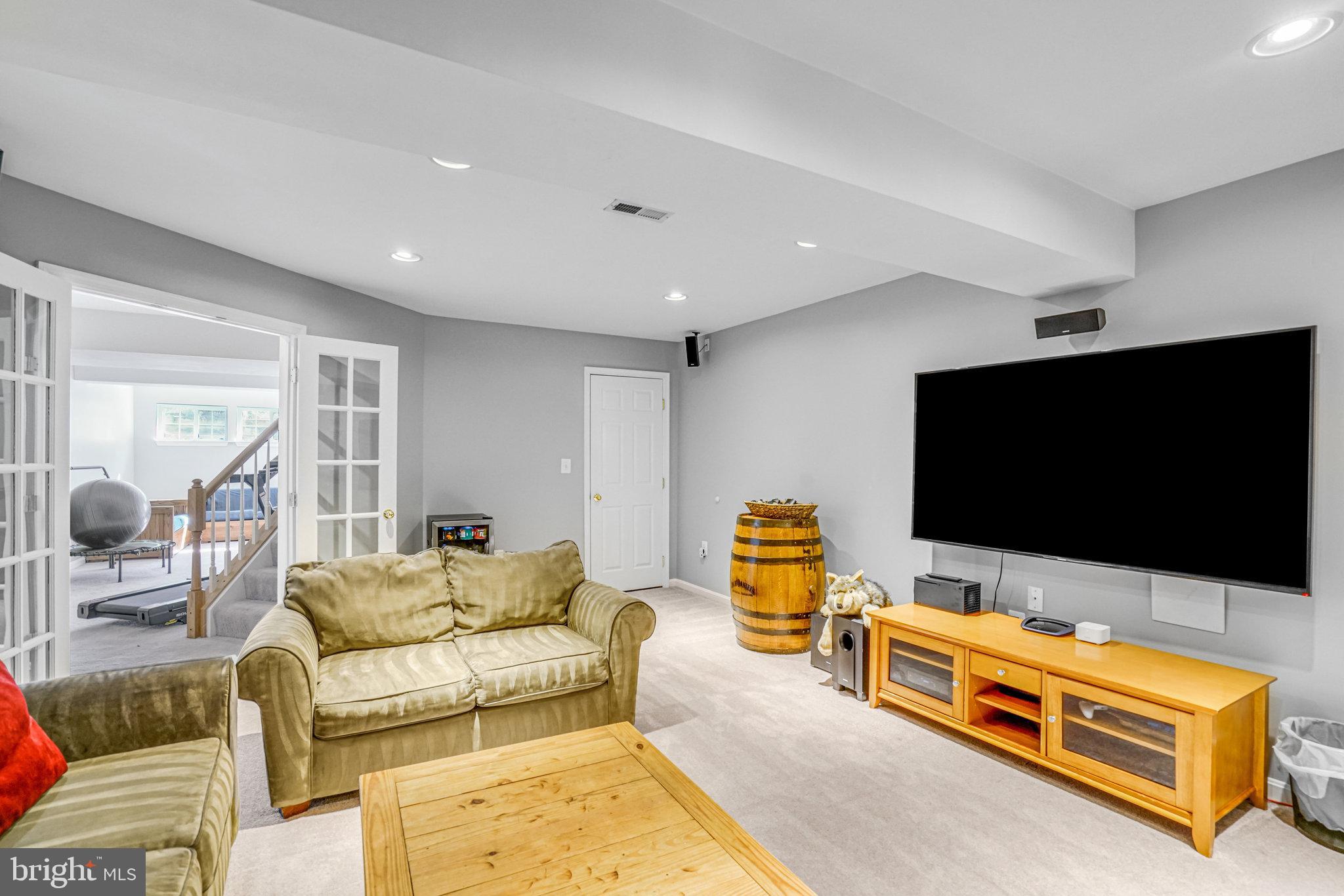 LORTON TOWN CNTR LANDBAY - Residential