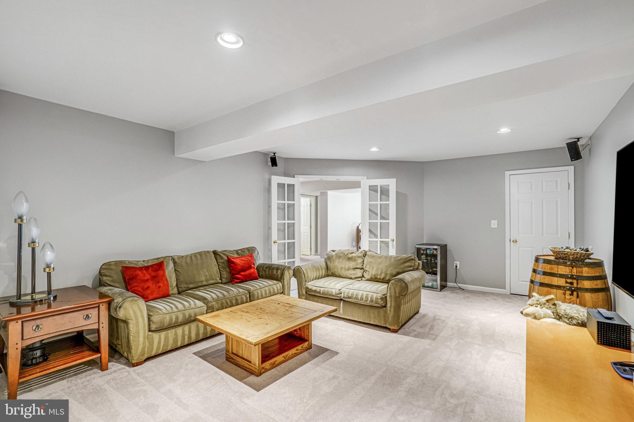 LORTON TOWN CNTR LANDBAY - Residential