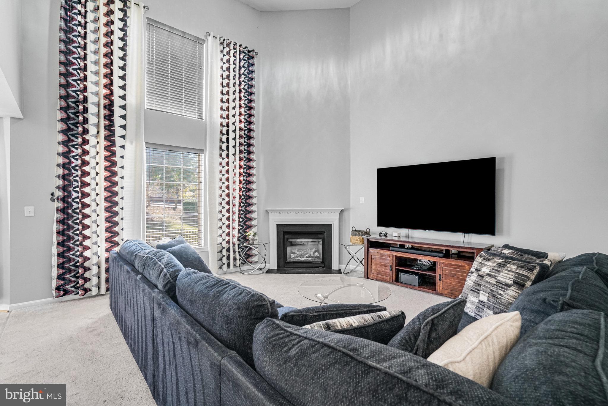 LORTON TOWN CNTR LANDBAY - Residential