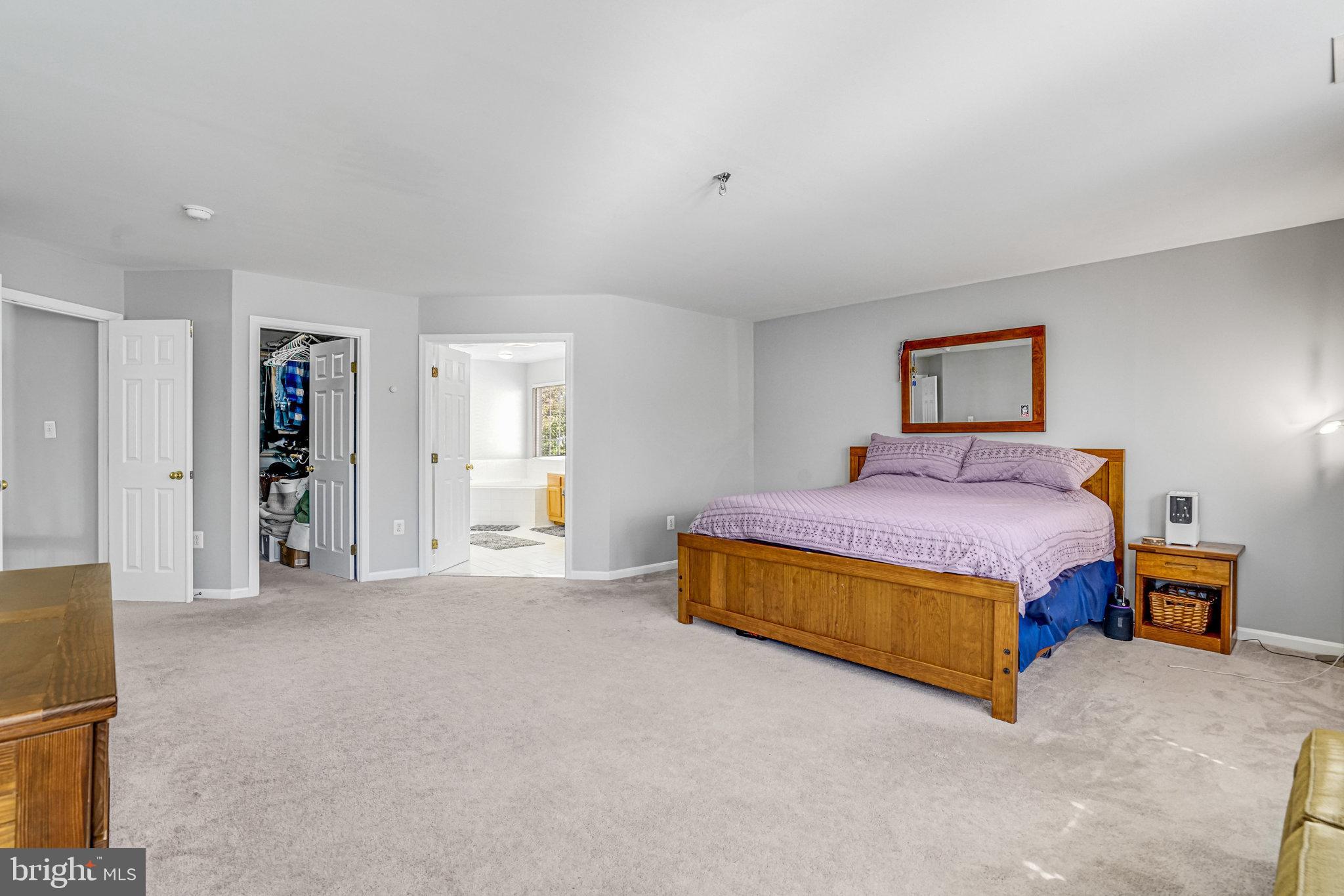 LORTON TOWN CNTR LANDBAY - Residential