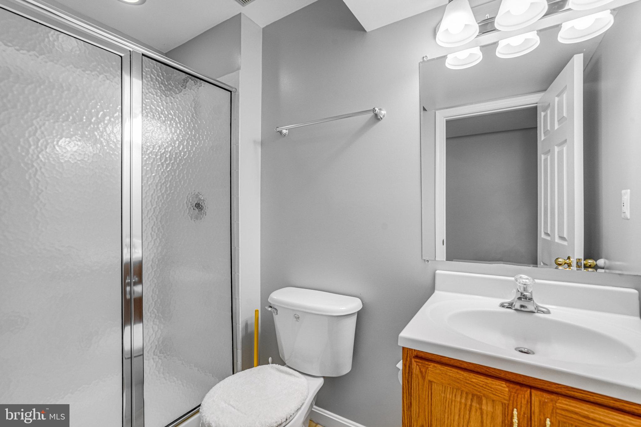 LORTON TOWN CNTR LANDBAY - Residential