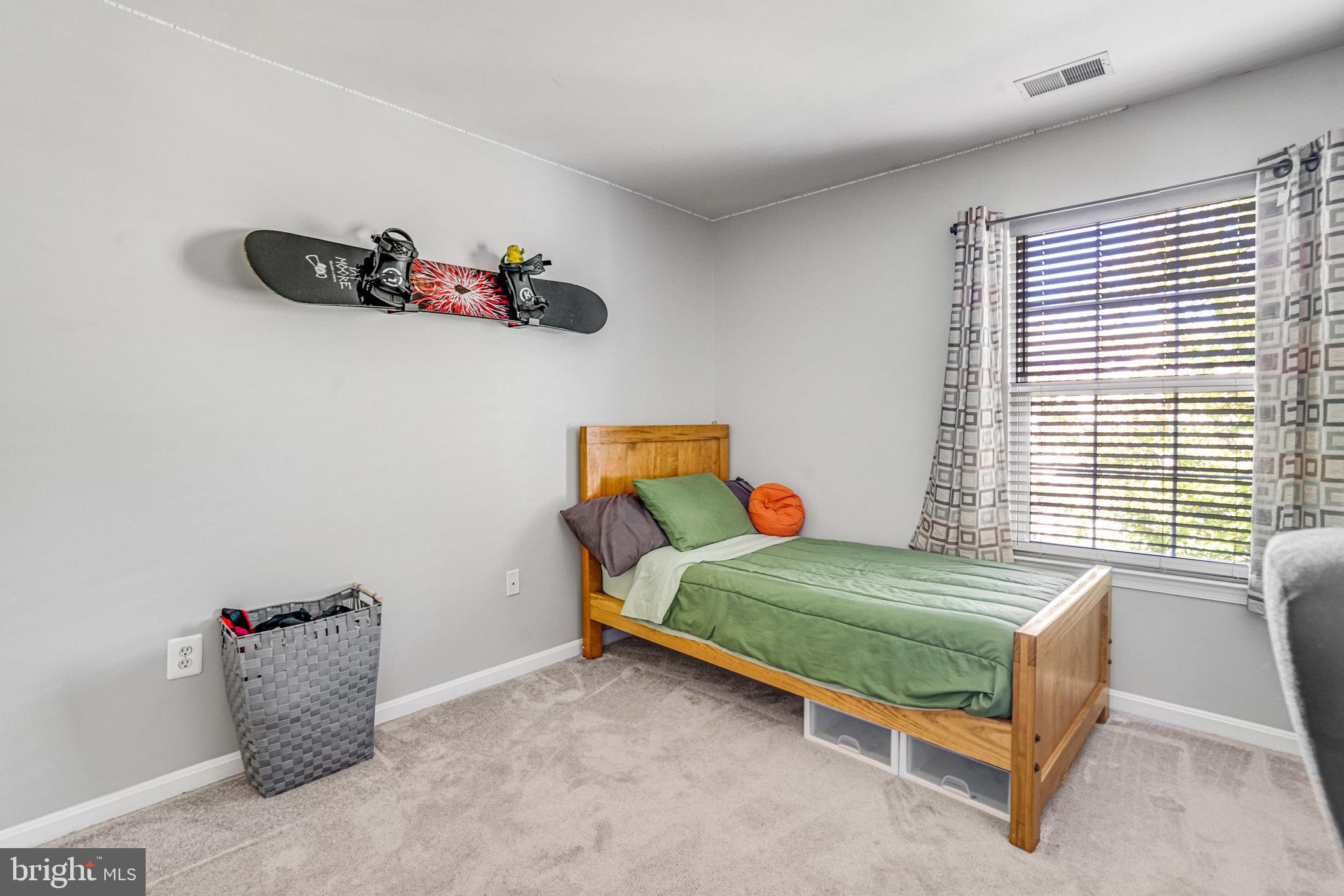 LORTON TOWN CNTR LANDBAY - Residential