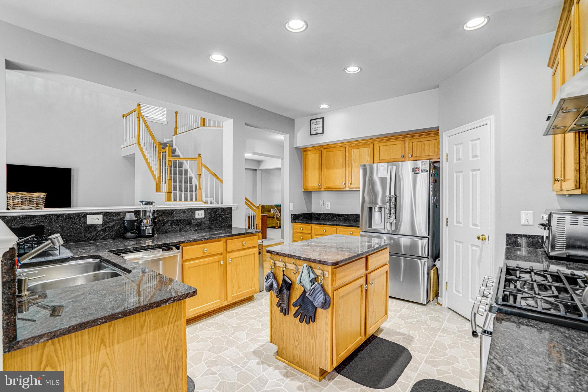 LORTON TOWN CNTR LANDBAY - Residential