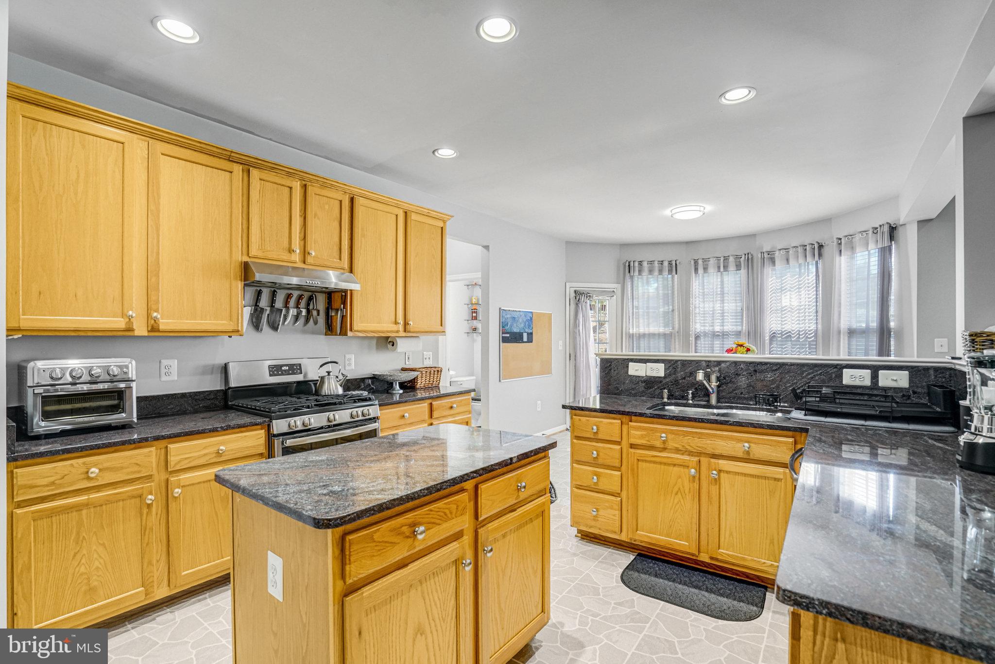 LORTON TOWN CNTR LANDBAY - Residential