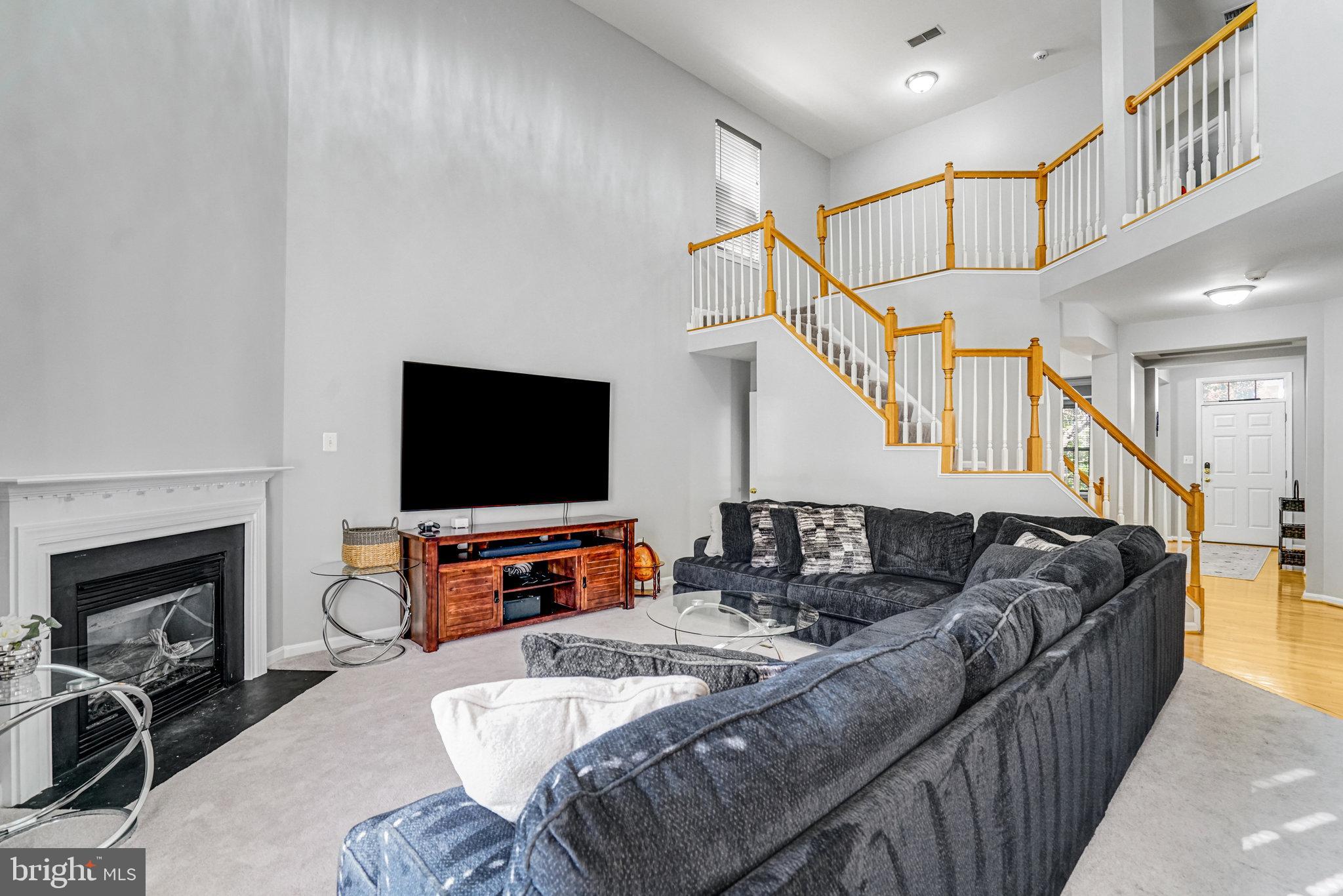 LORTON TOWN CNTR LANDBAY - Residential