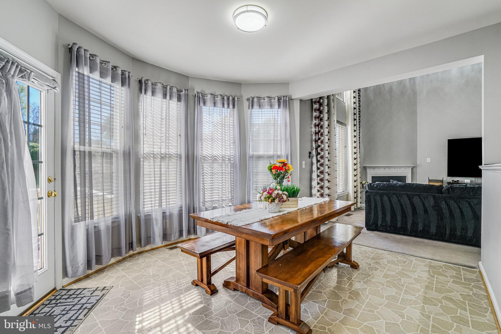 LORTON TOWN CNTR LANDBAY - Residential