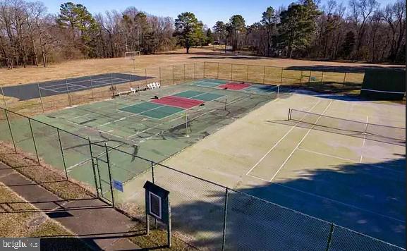 STRATFORD HARBOUR - Land