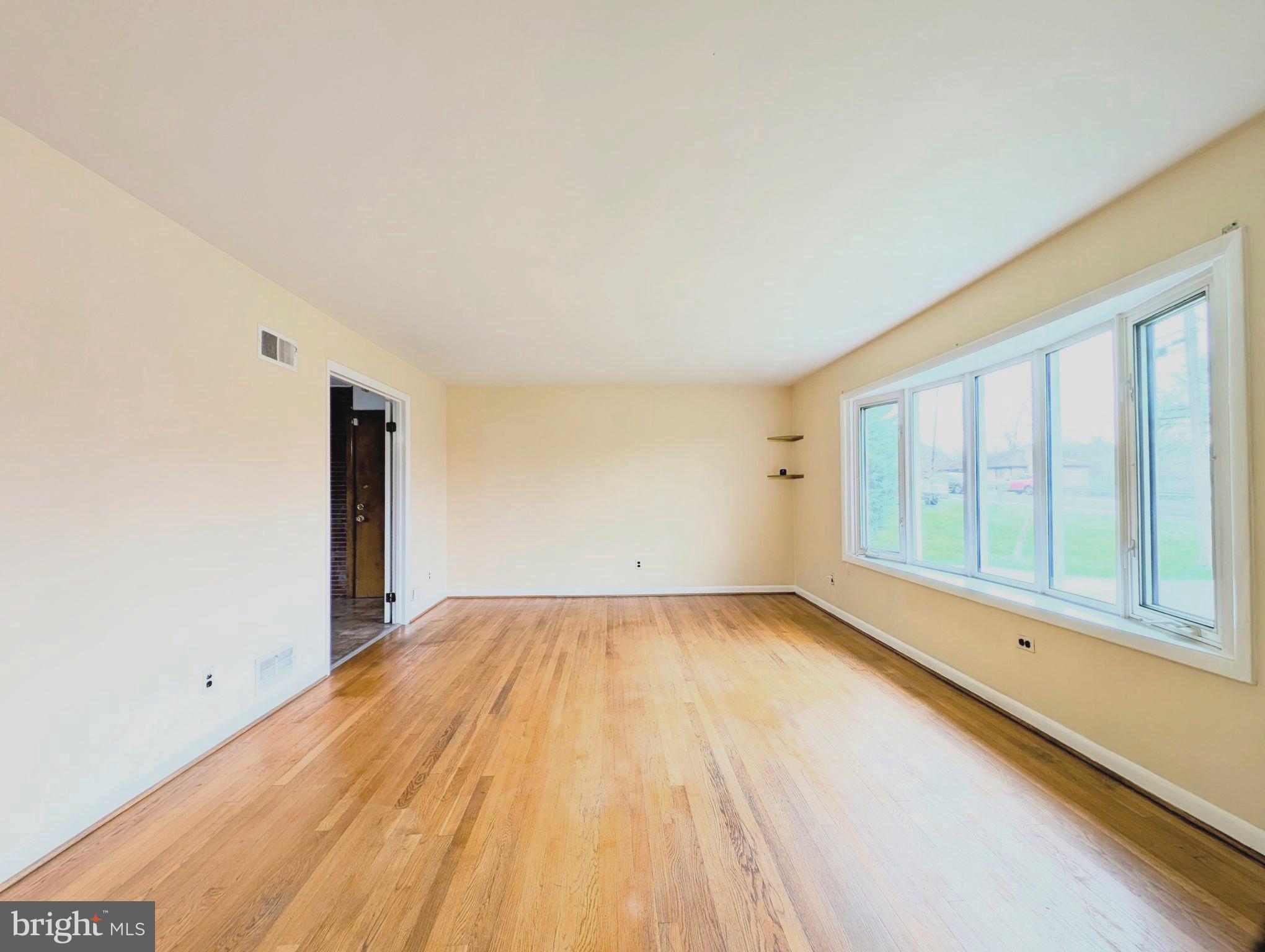 PLEASANT ACRES - Residential