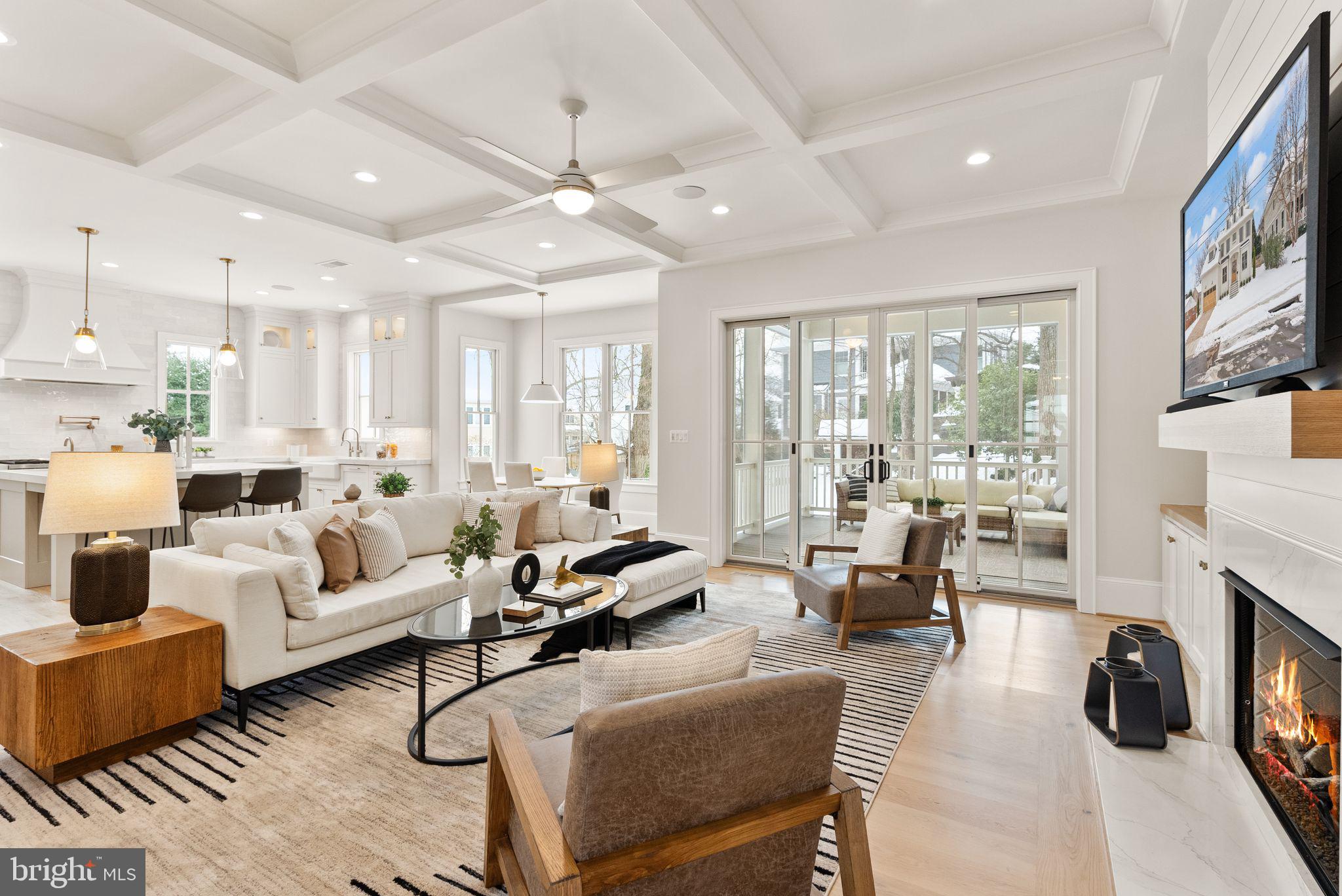 WILLIAMSBURG VILLAGE - Residential