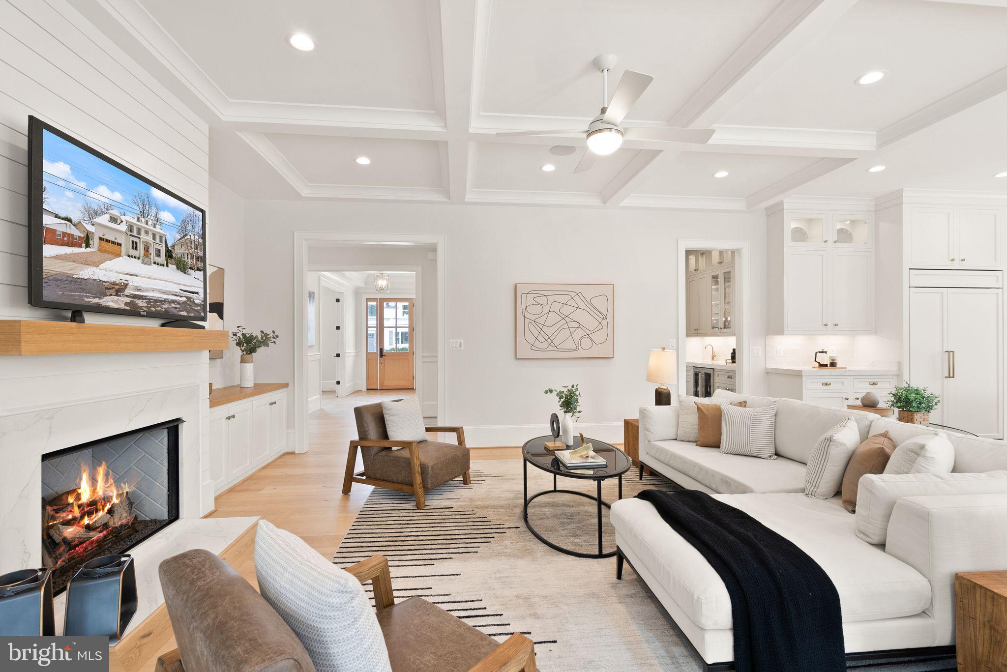 WILLIAMSBURG VILLAGE - Residential