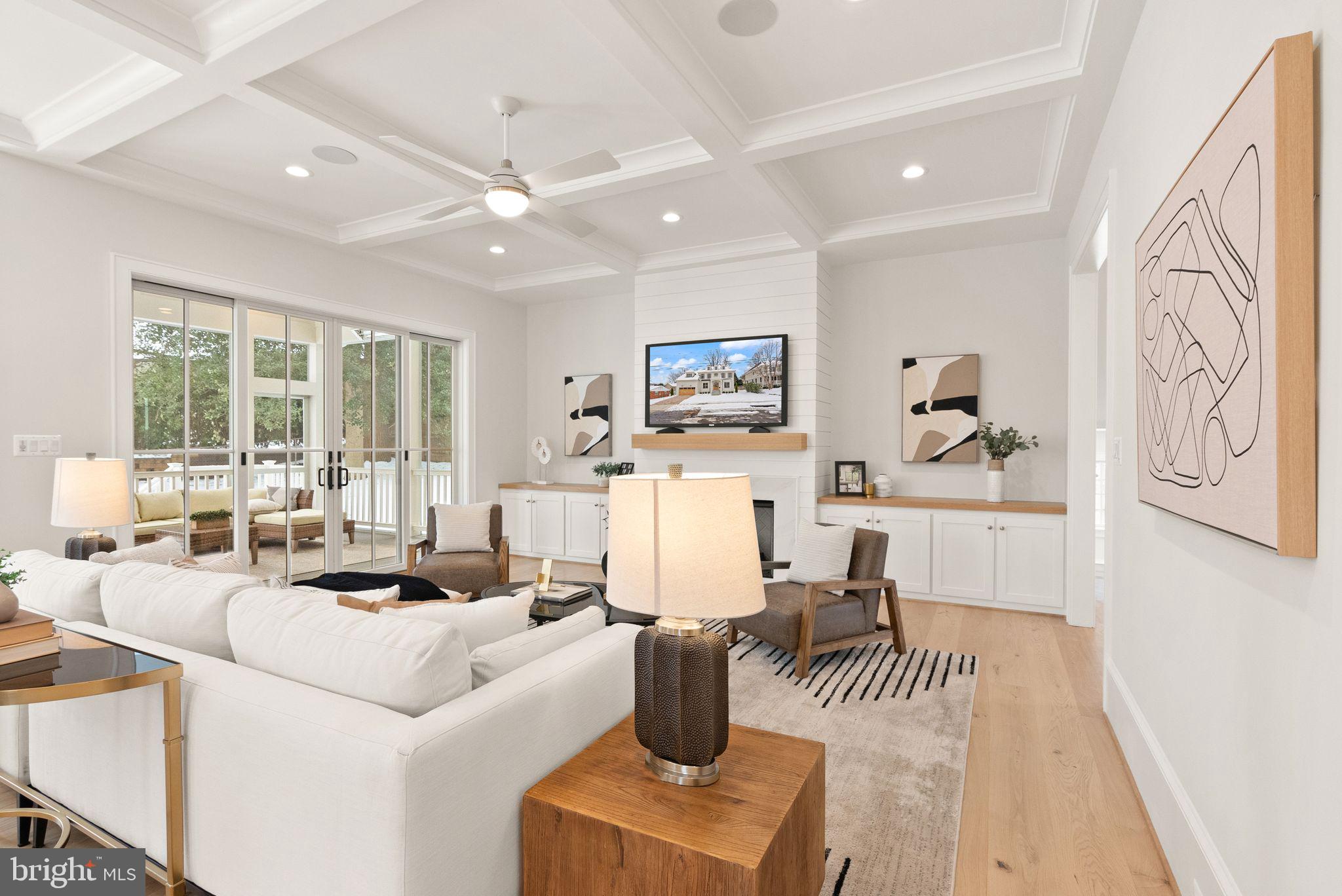 WILLIAMSBURG VILLAGE - Residential