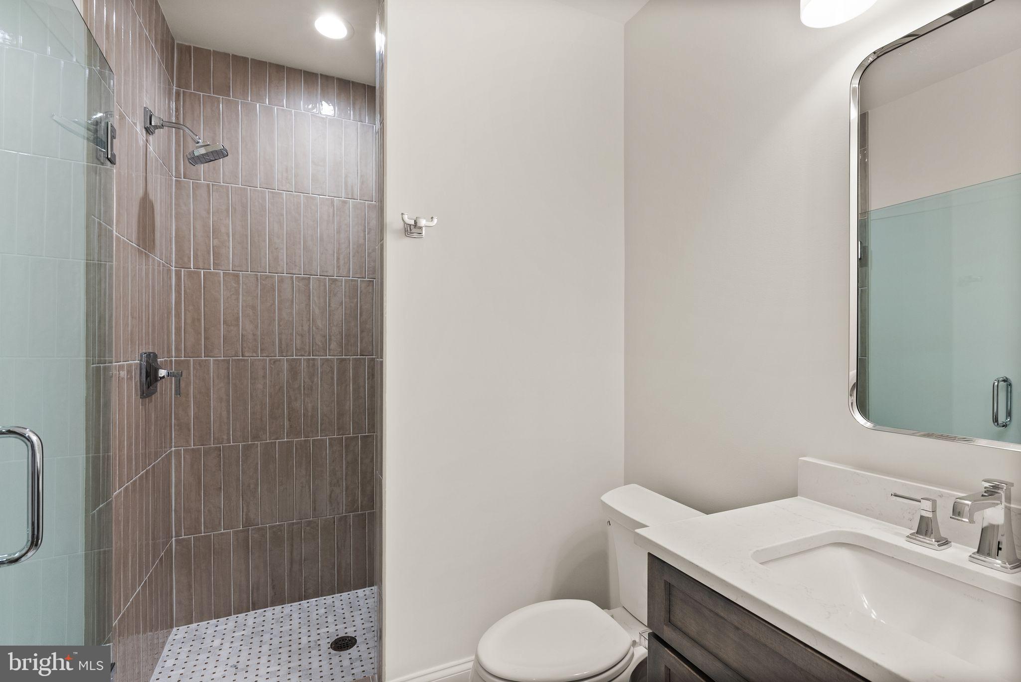 WILLIAMSBURG VILLAGE - Residential