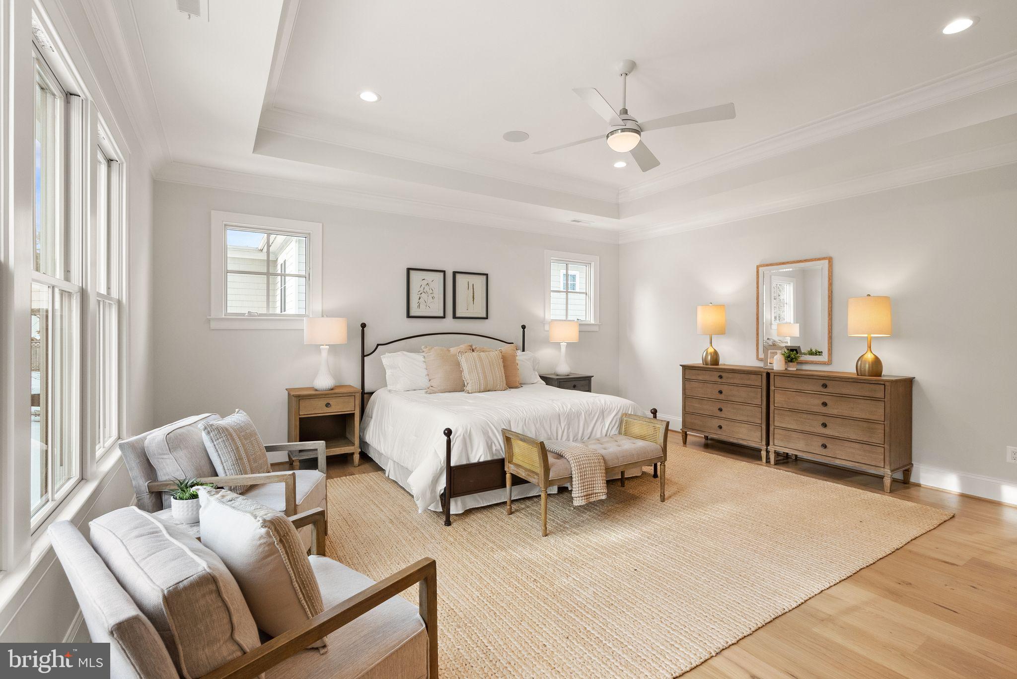 WILLIAMSBURG VILLAGE - Residential