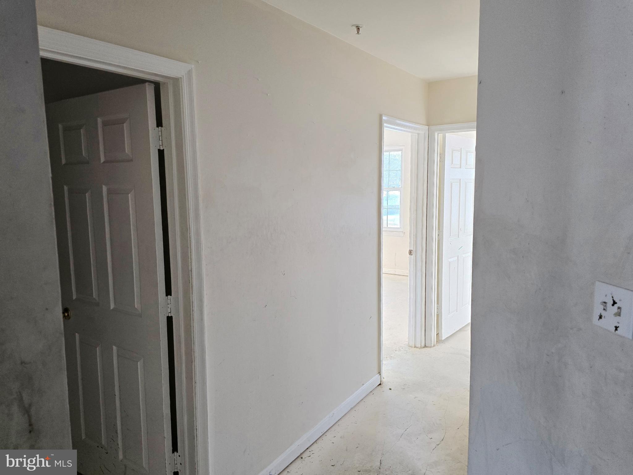 SAYBROOKE LANDING AT SEVEN OAKS CONDOMINIUM - Residential