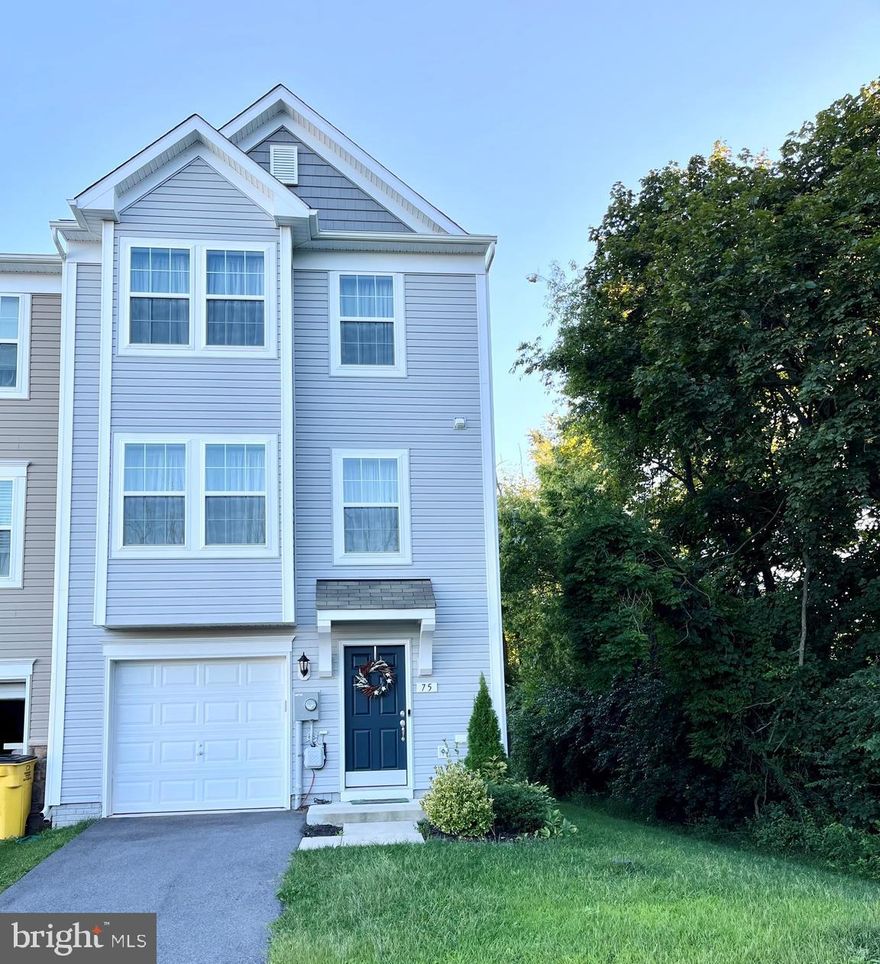 Only 3yrs old end unit in Hedgesville just minutes from I-81. One owner that spent the money upgrade the bump outs, add in an additional 1/2 bath on the base level and extend the deck to make it larger and perfect for entertaining.