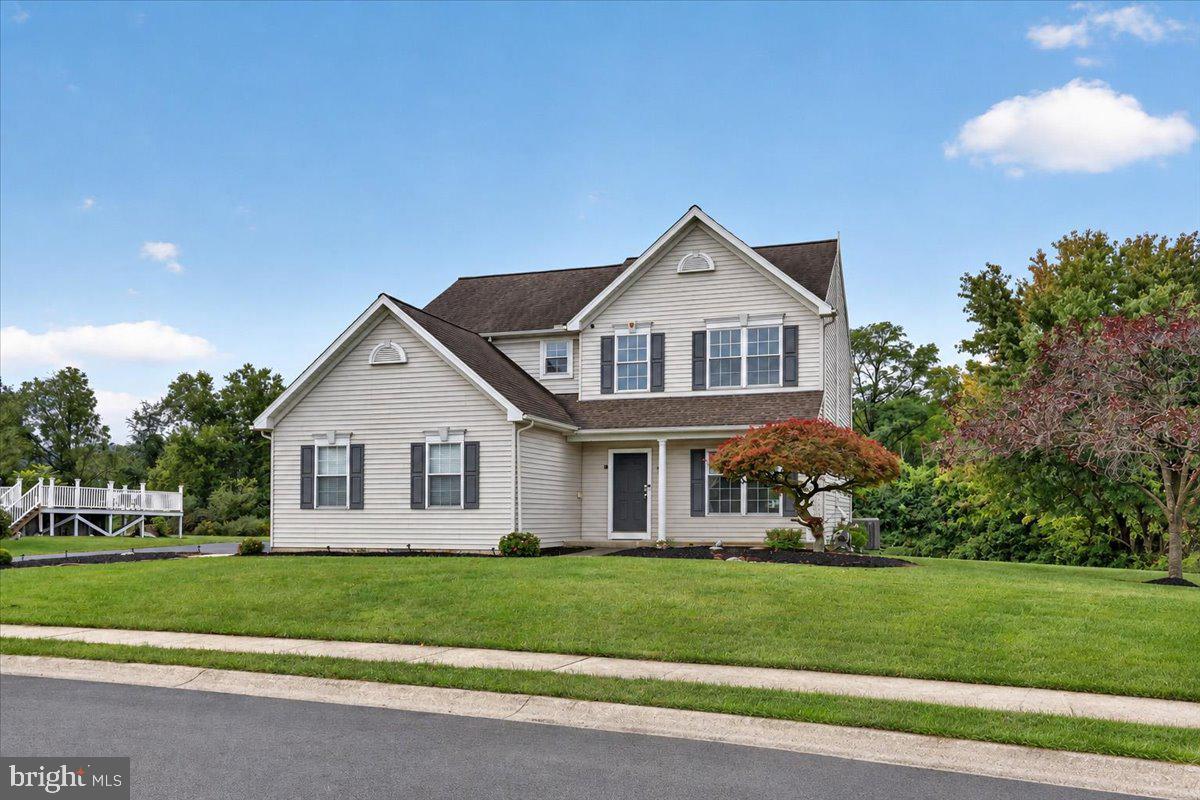 266 LONGLEAF DRIVE