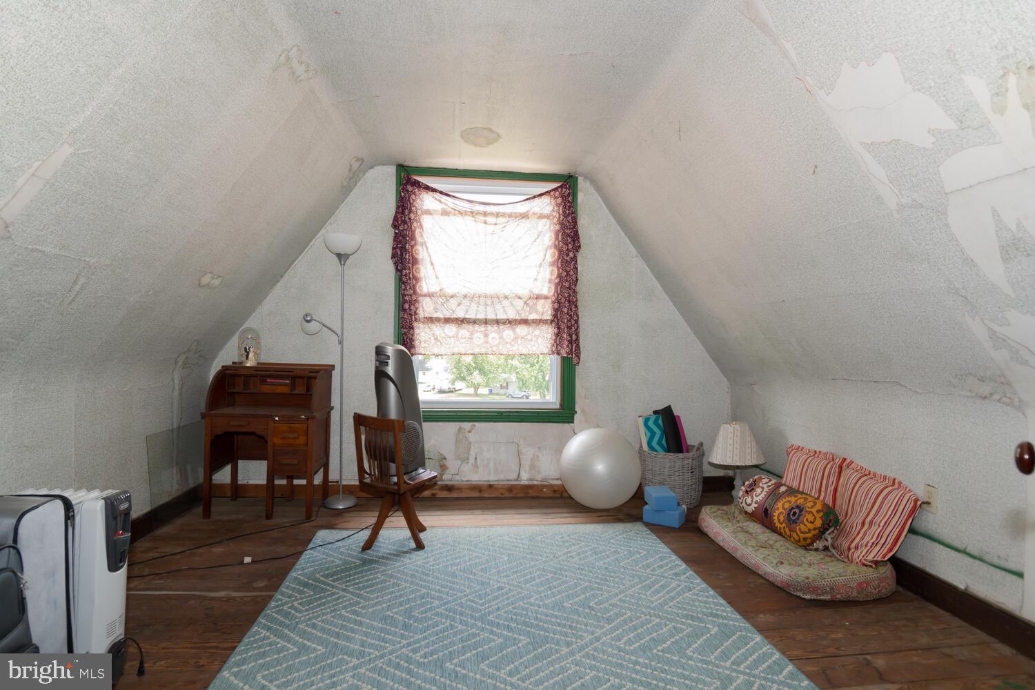 INGLESIDE - Residential