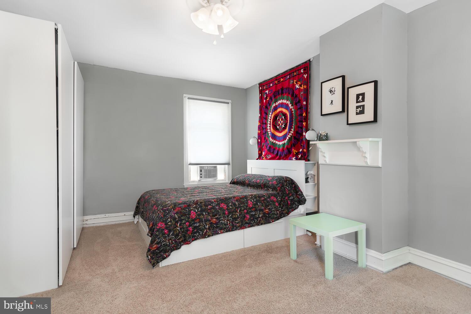 INGLESIDE - Residential