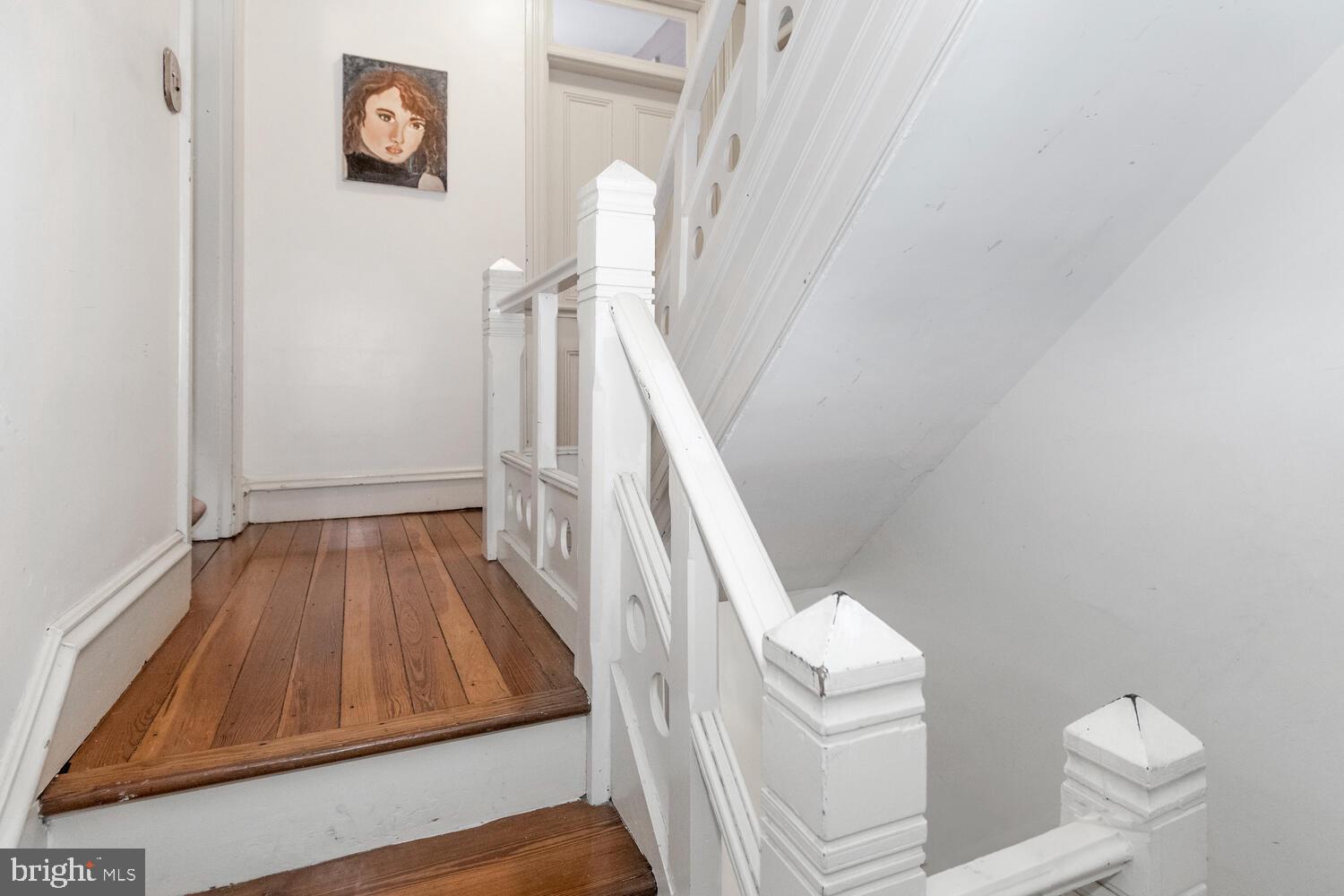 INGLESIDE - Residential