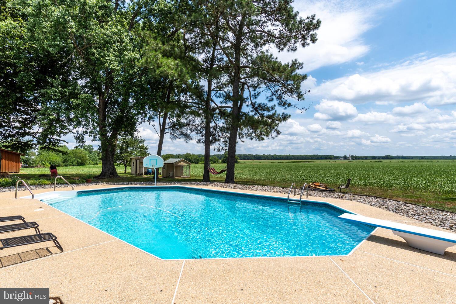 INGLESIDE - Residential