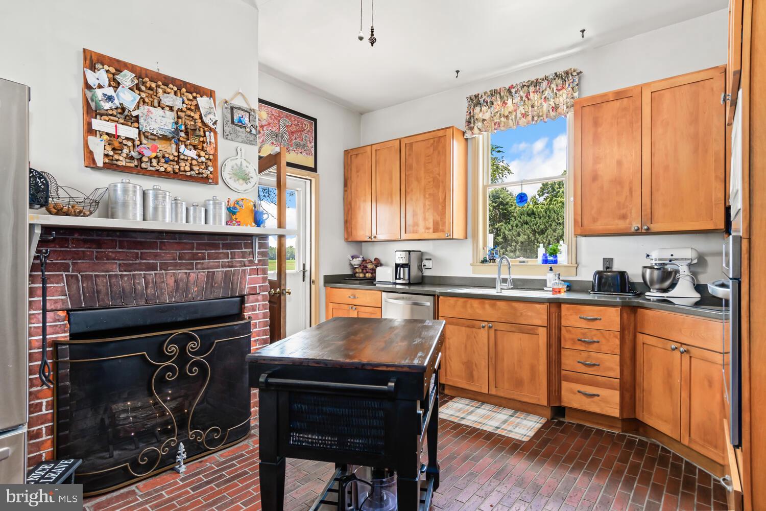 INGLESIDE - Residential