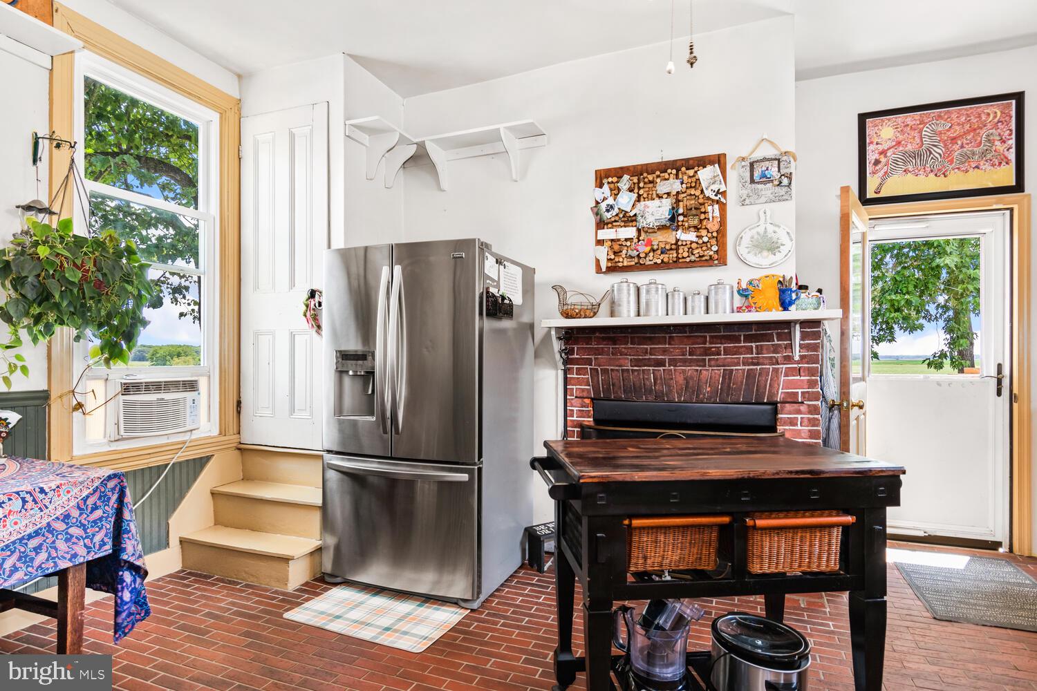 INGLESIDE - Residential