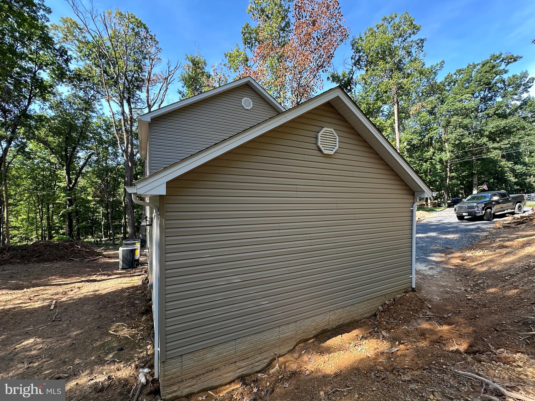 123 KILLBUCK TRAIL