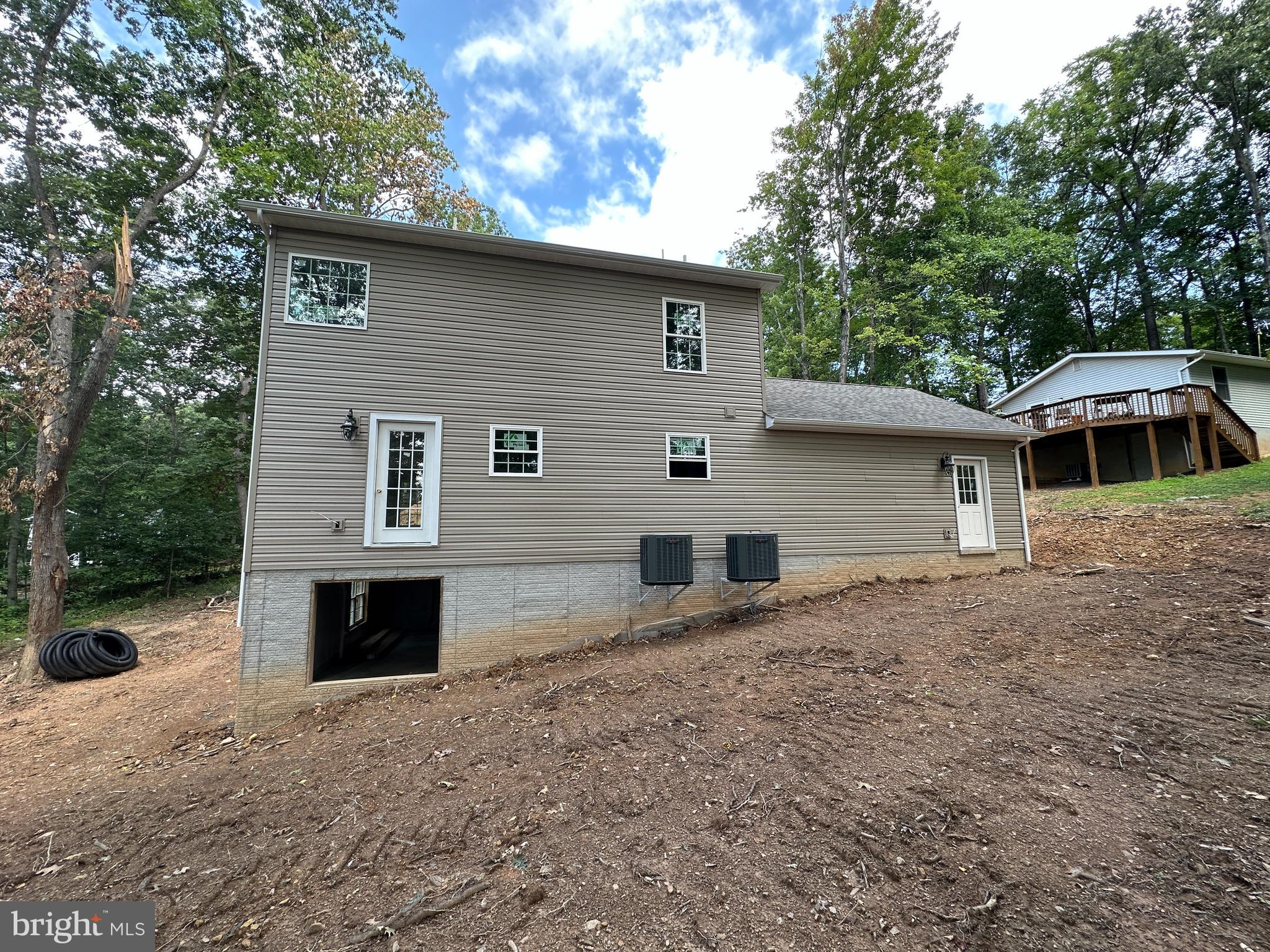 123 KILLBUCK TRAIL