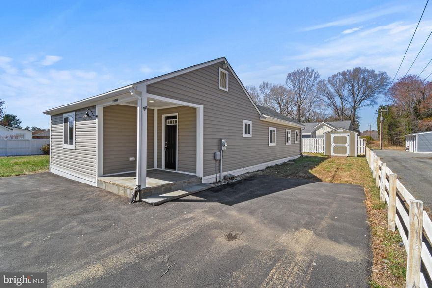 Enjoy the ease of one-level living in this beautifully updated 3-bedroom, 1-bath home in Gordonsville. Move-in ready and thoughtfully refreshed, this home features brand-new carpet in the bedrooms, fresh paint throughout, and new hardwood flooring in the main living areas—creating a clean, modern feel from the moment you step inside. The kitchen is well-appointed with granite countertops, stainless steel appliances, and sleek cabinetry, offering both style and functionality. Step outside to a rear patio—perfect for relaxing or entertaining.—as well as a covered front porch that enhances the home’s inviting curb appeal. Conveniently located near the Town of Gordonsville, and is just a short drive to Louisa and Charlottesville. Schedule your showing today—this is an opportunity you won’t want to miss!