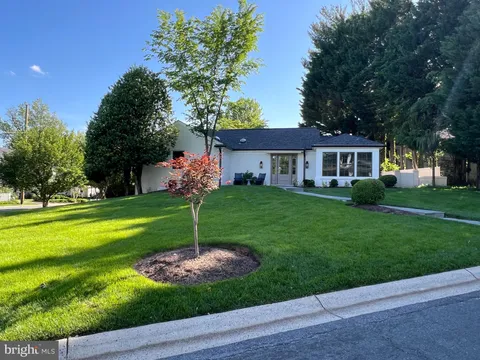 3200 Winnett Road, Chevy Chase, MD MLS: MDMC2182556