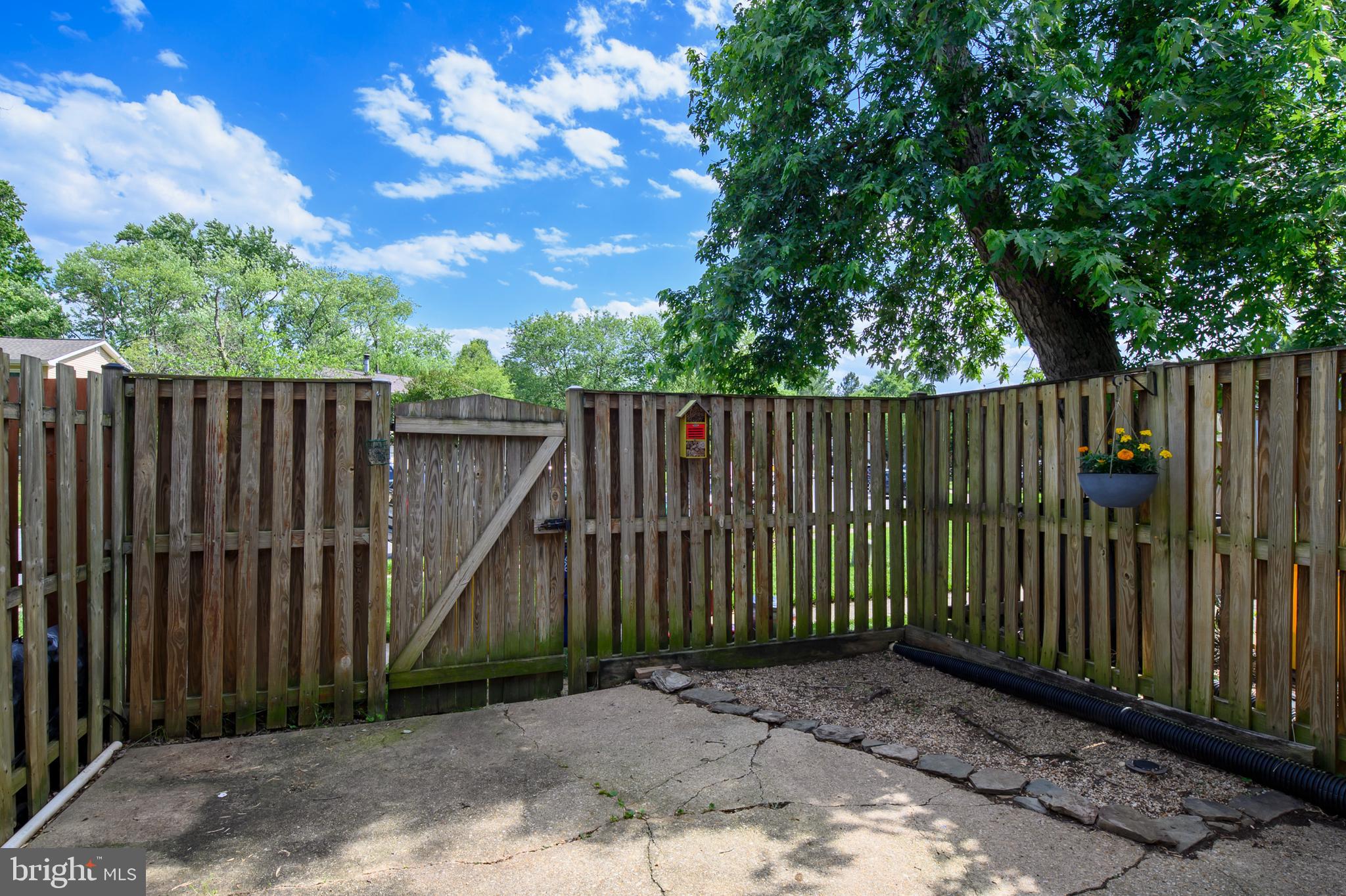 CROFTON MEADOWS - Residential