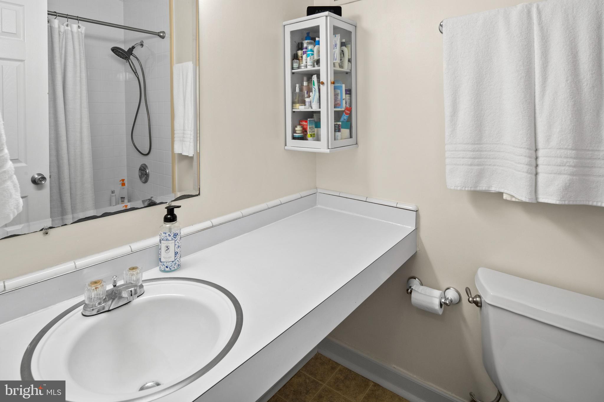 CROFTON MEADOWS - Residential