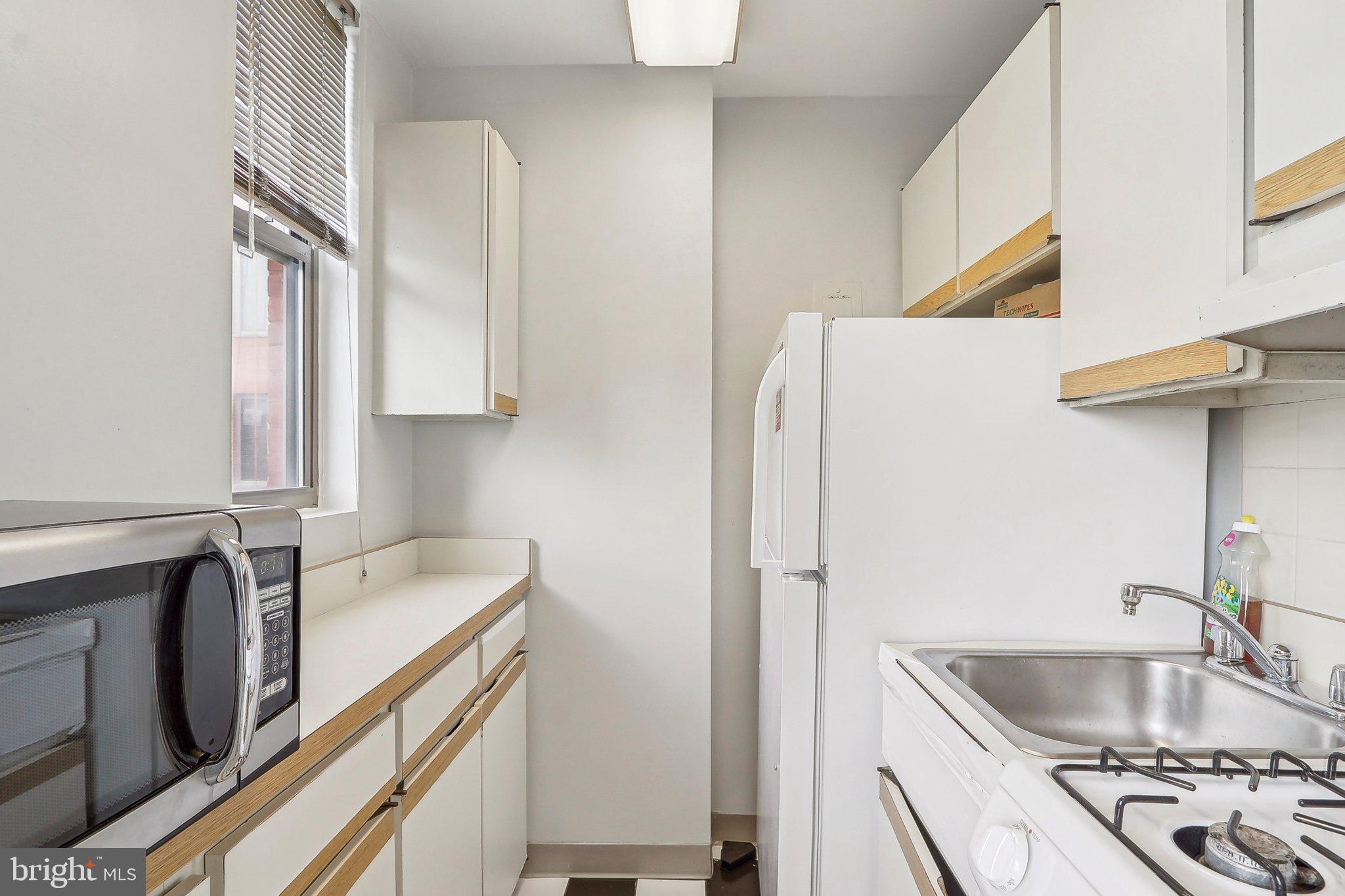 1111 ARLINGTON BOULEVARD 810