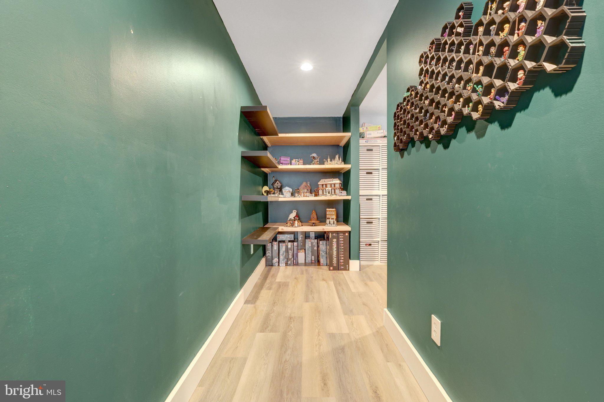 KINGS GRANT - Residential