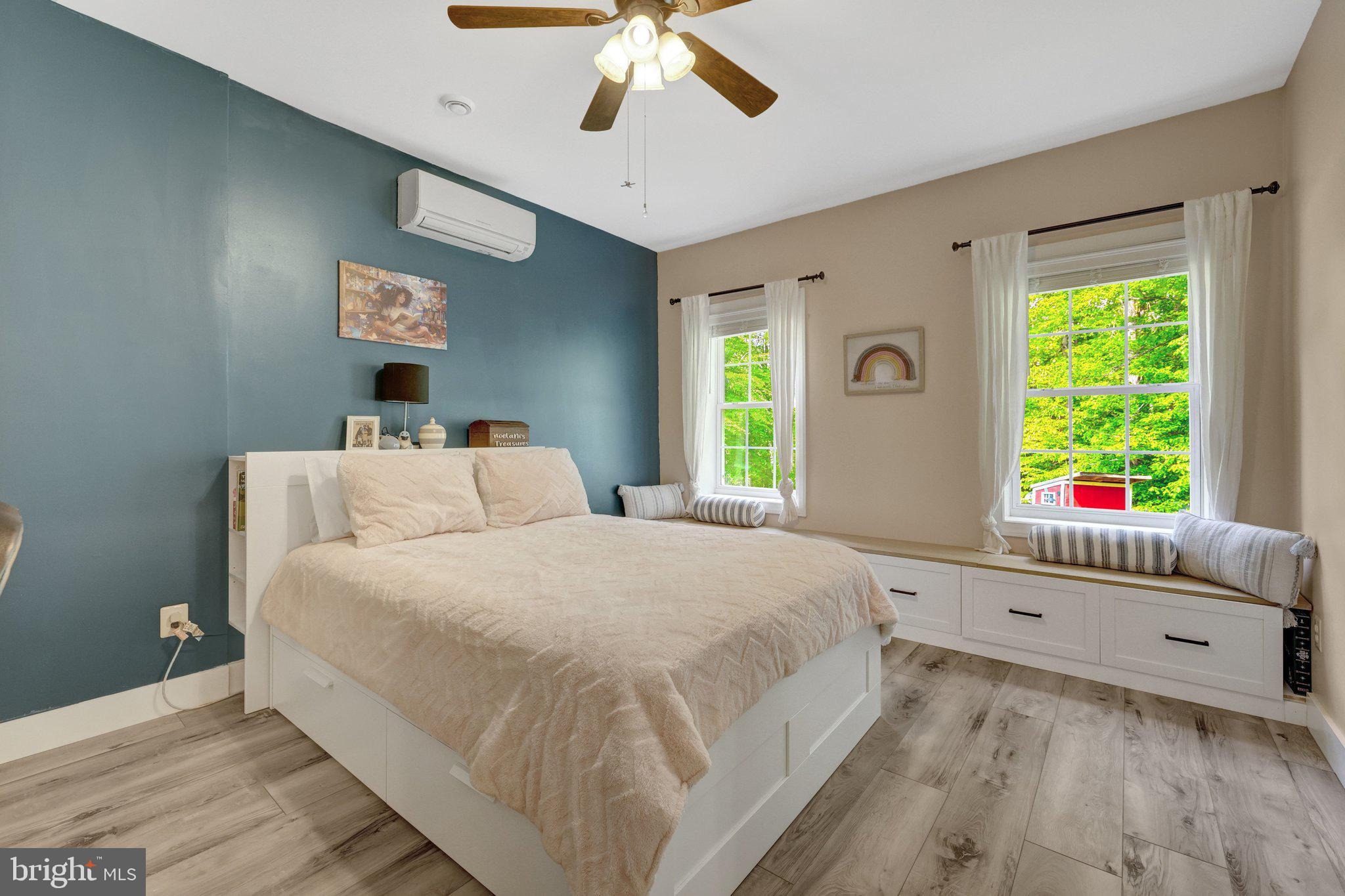 KINGS GRANT - Residential