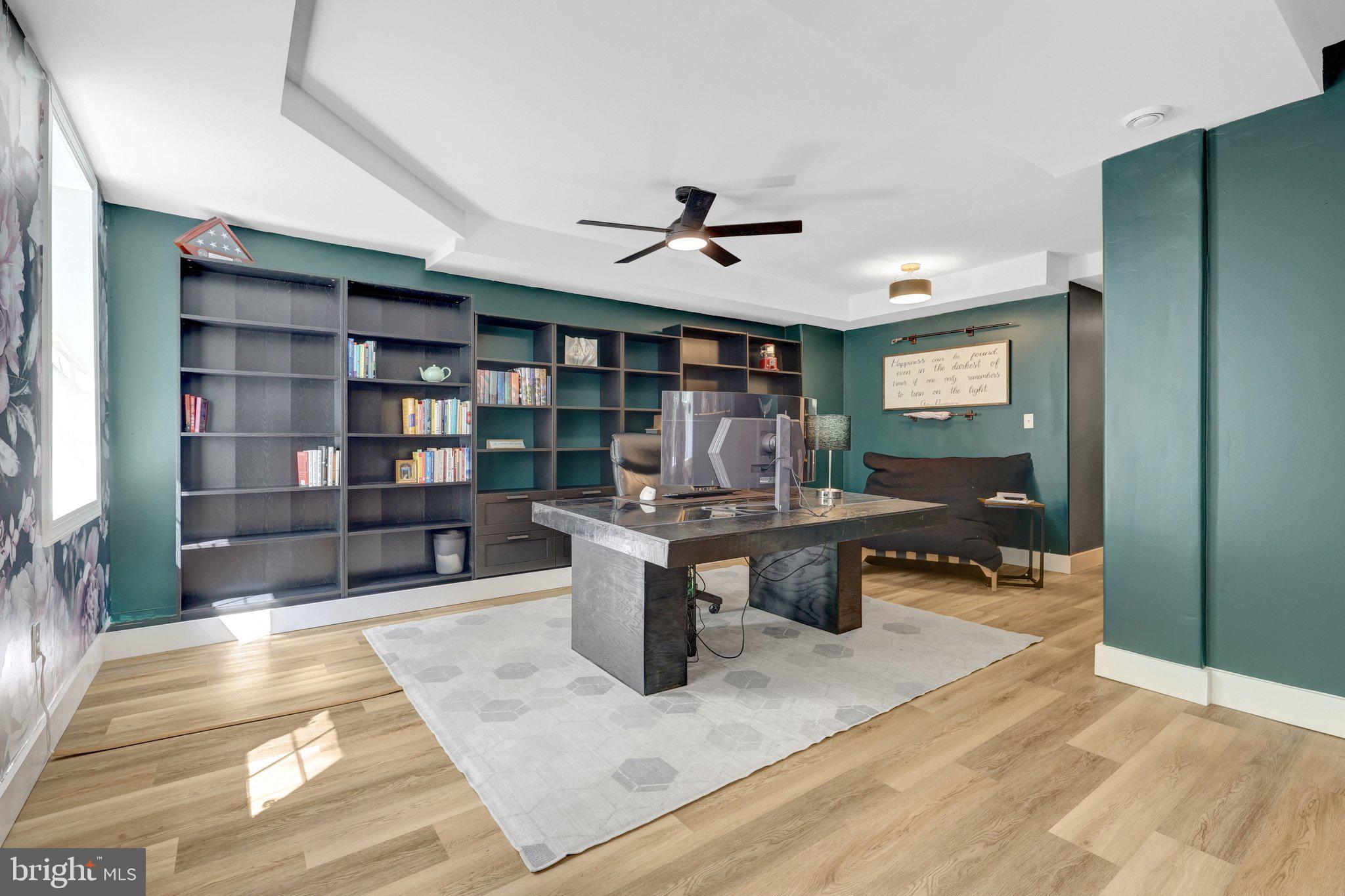 KINGS GRANT - Residential