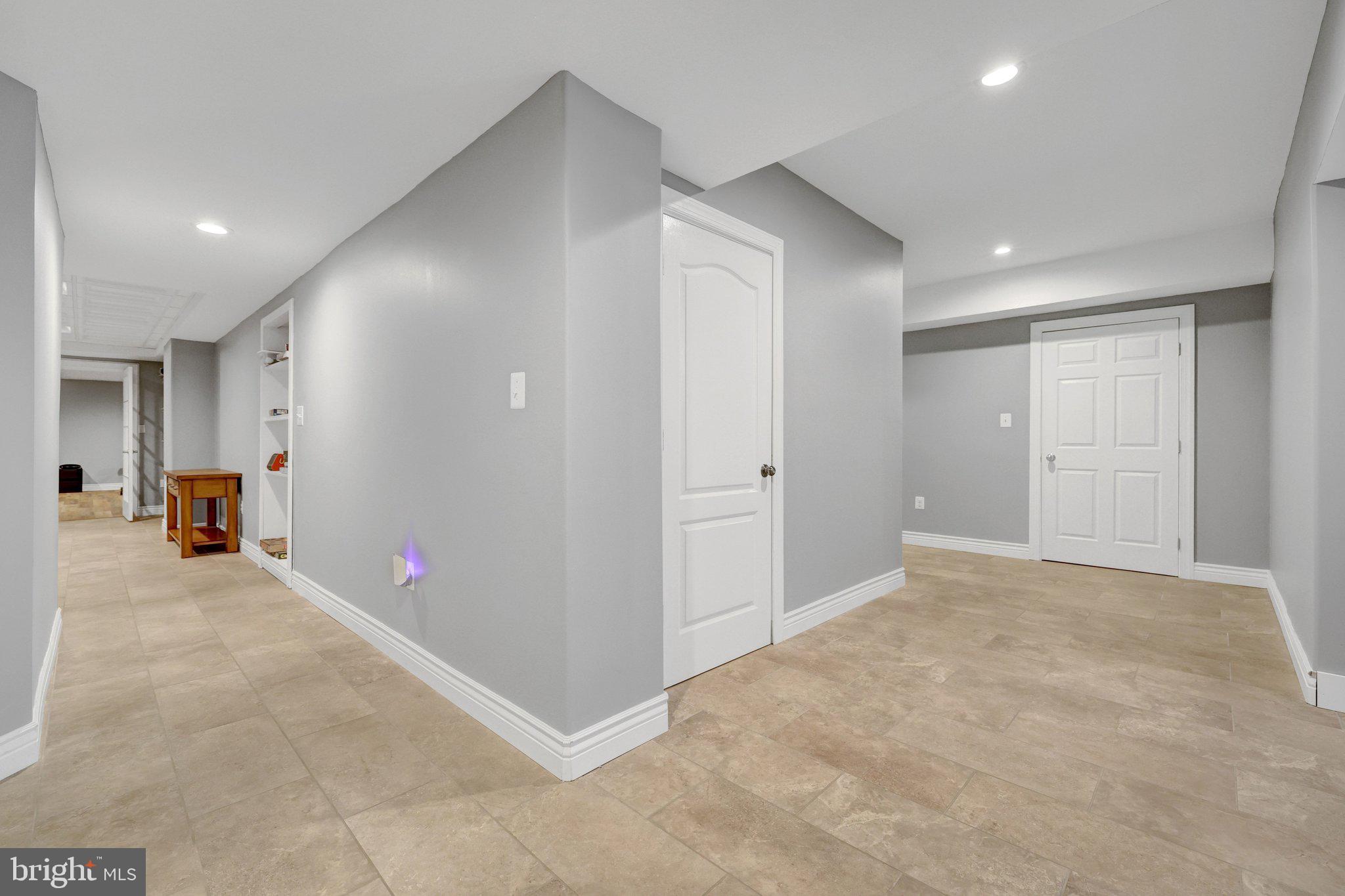 KINGS GRANT - Residential