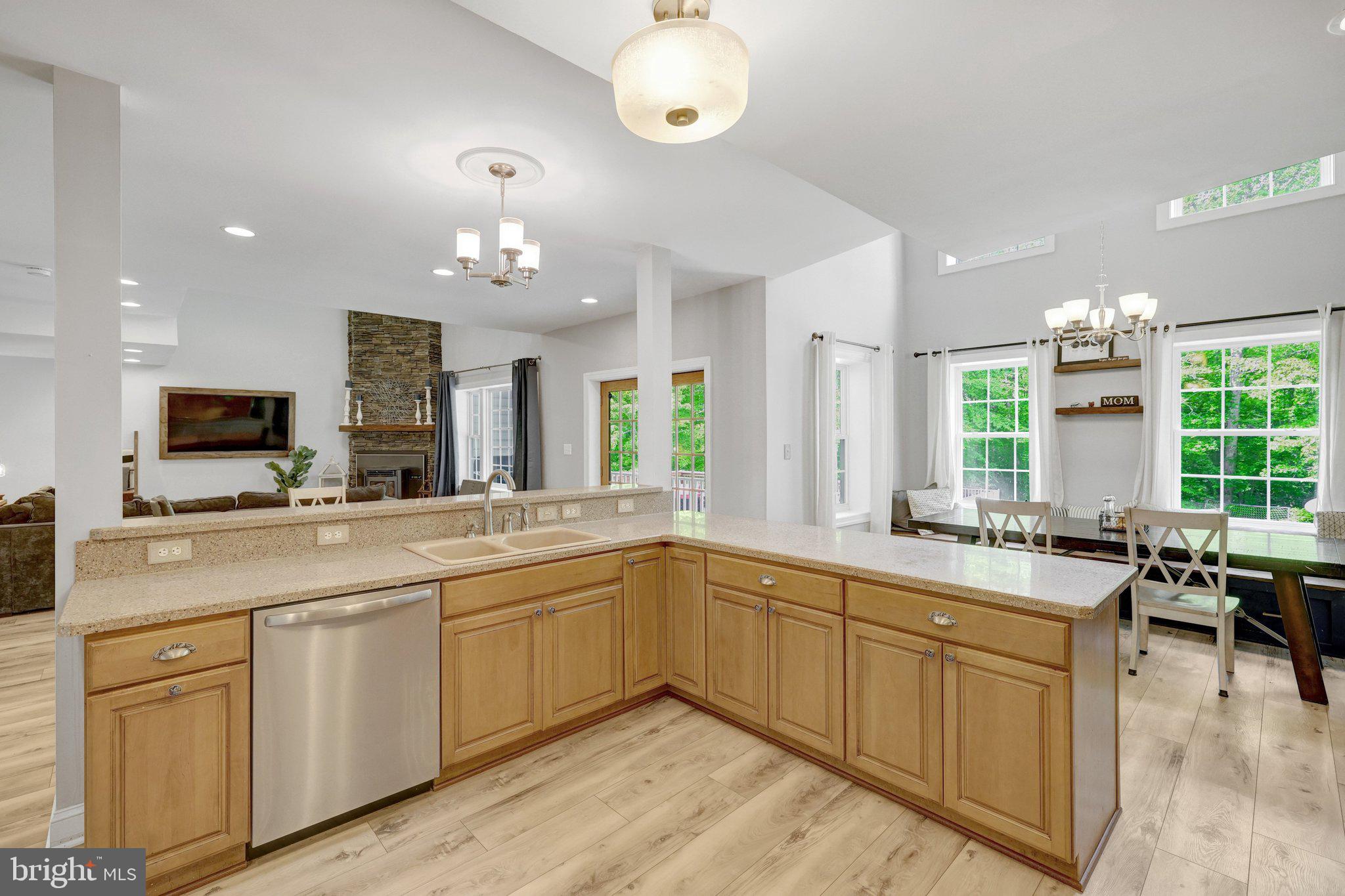 KINGS GRANT - Residential