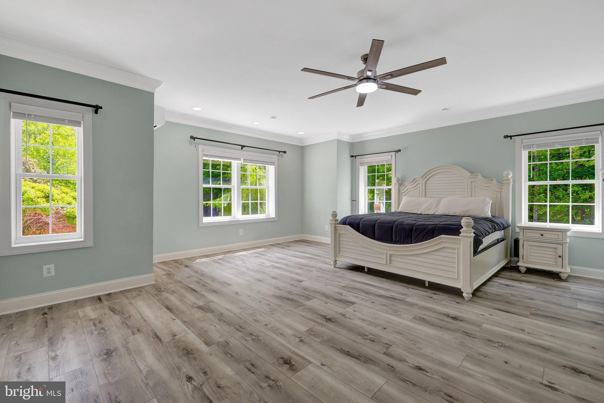 KINGS GRANT - Residential