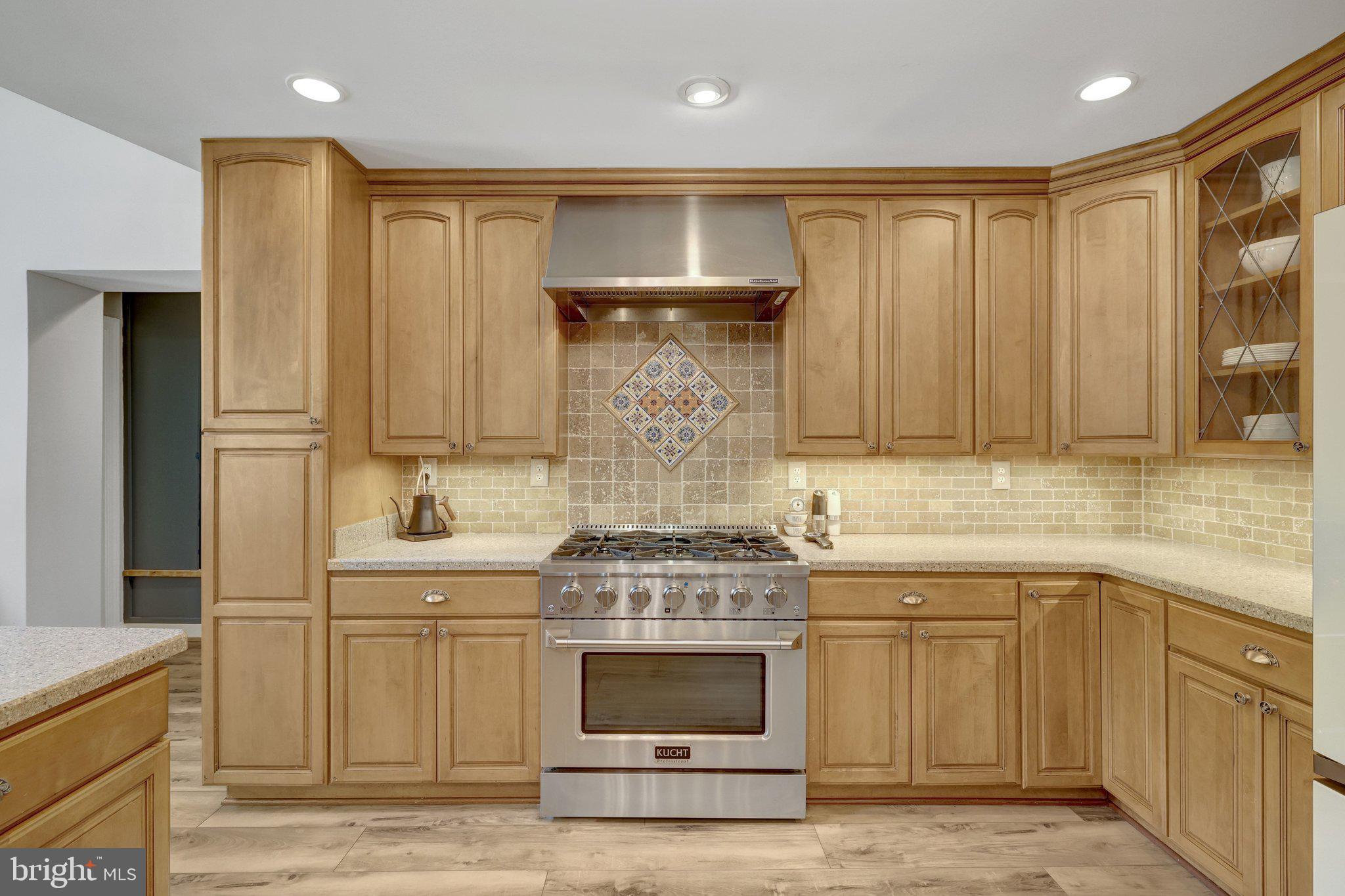 KINGS GRANT - Residential