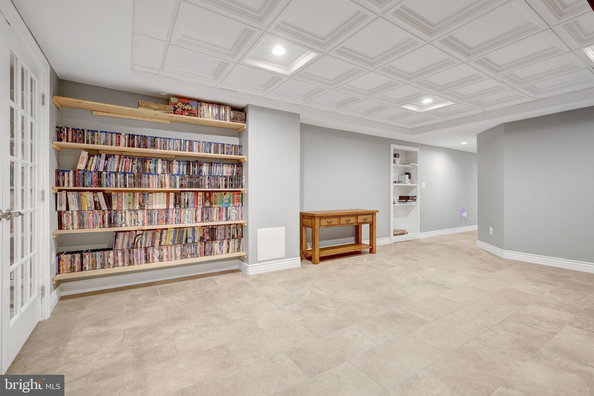 KINGS GRANT - Residential