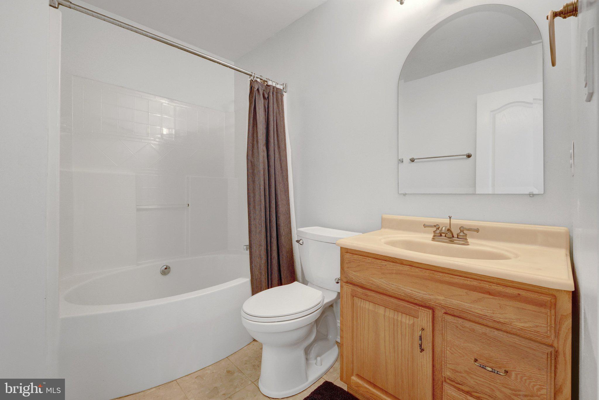 KINGS GRANT - Residential