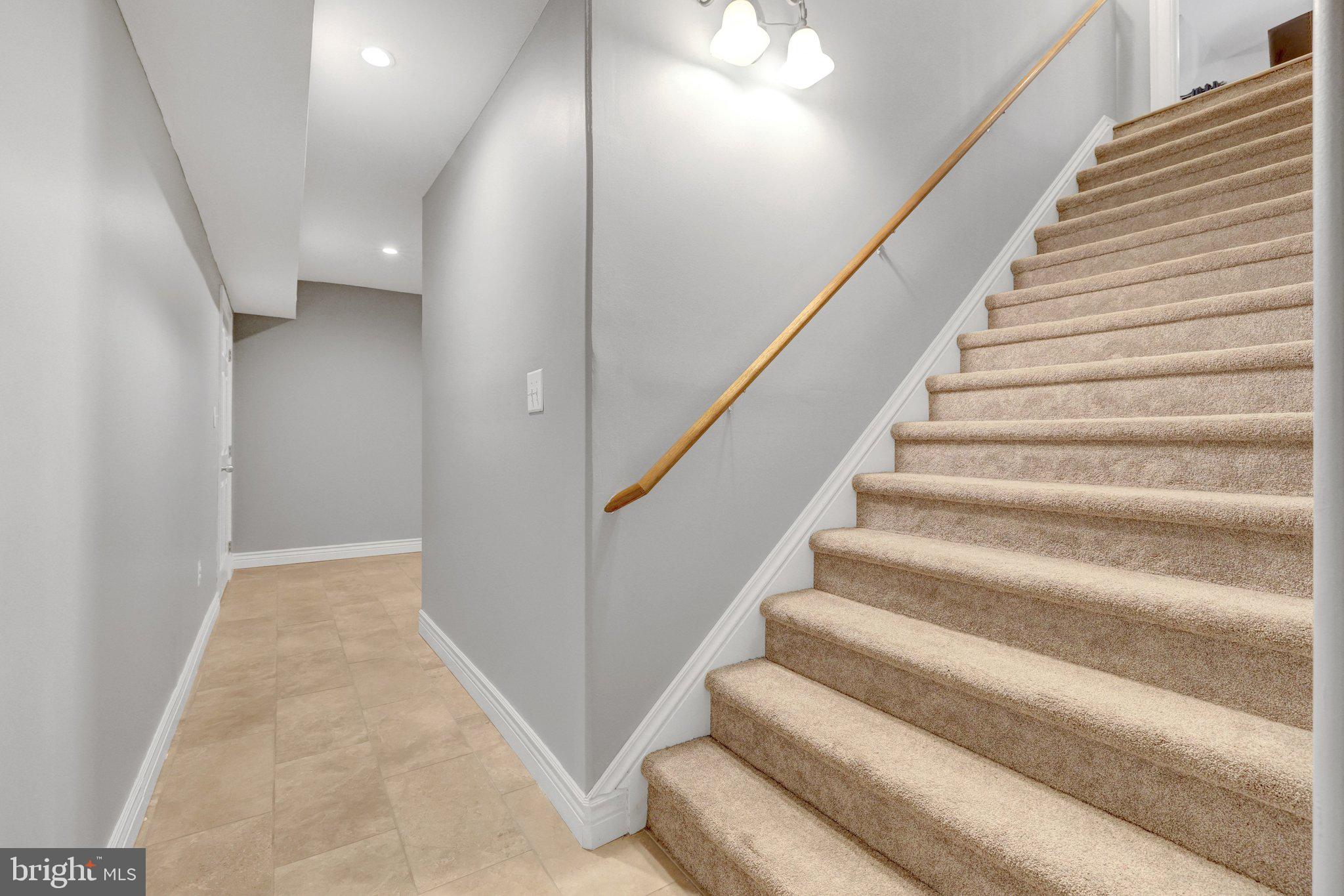 KINGS GRANT - Residential