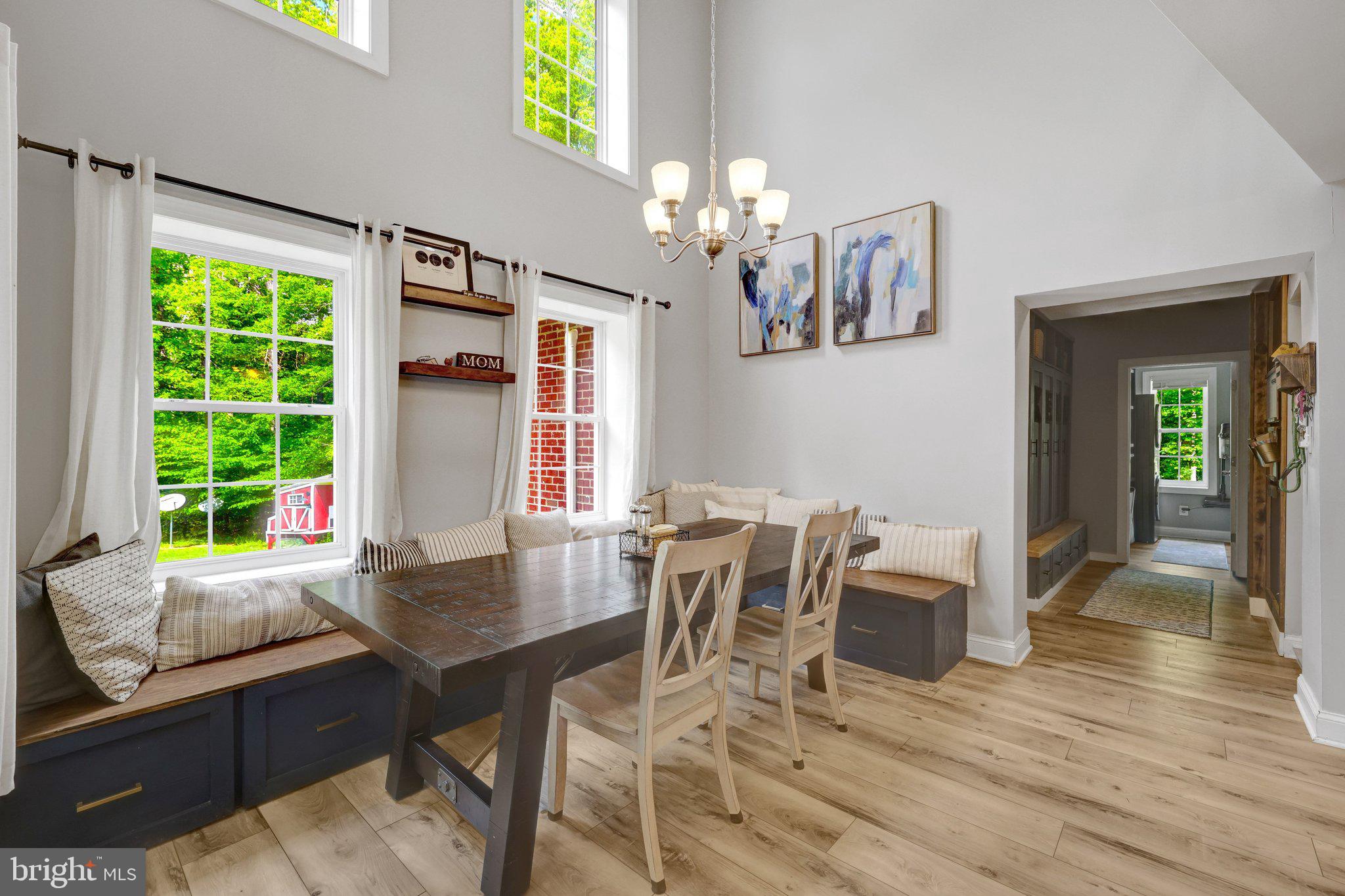 KINGS GRANT - Residential