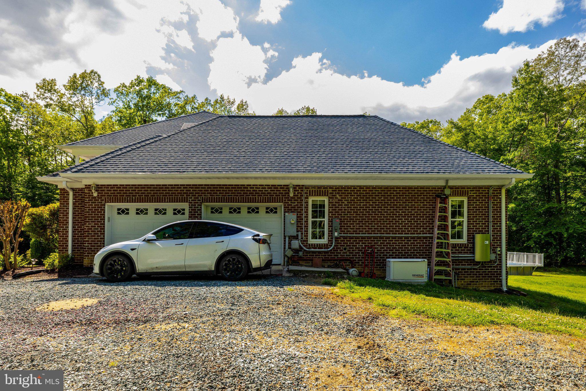 KINGS GRANT - Residential