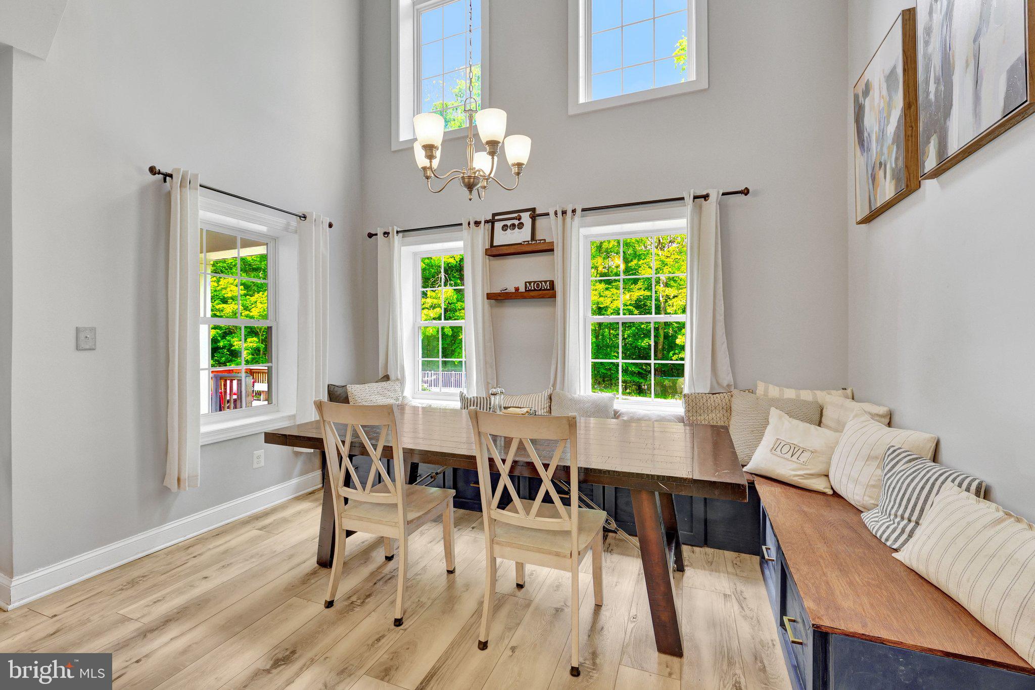 KINGS GRANT - Residential