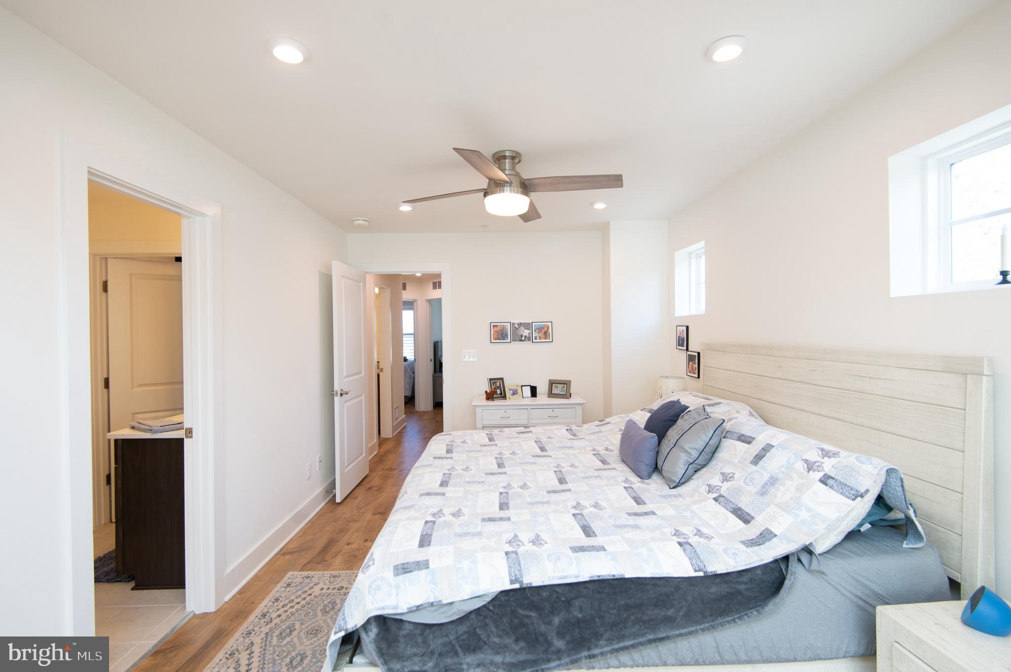 DEEP HARBOR - Residential