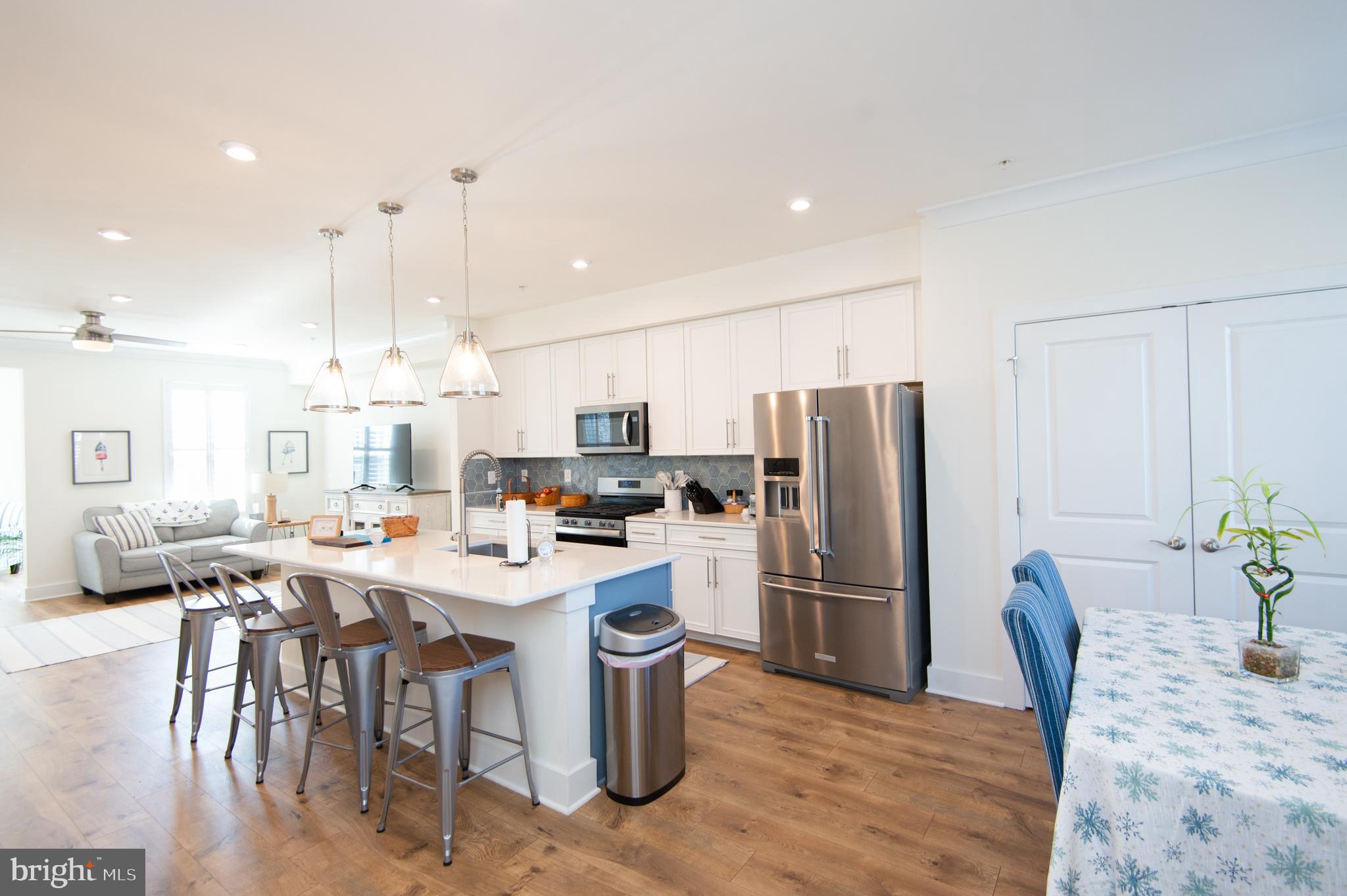 DEEP HARBOR - Residential