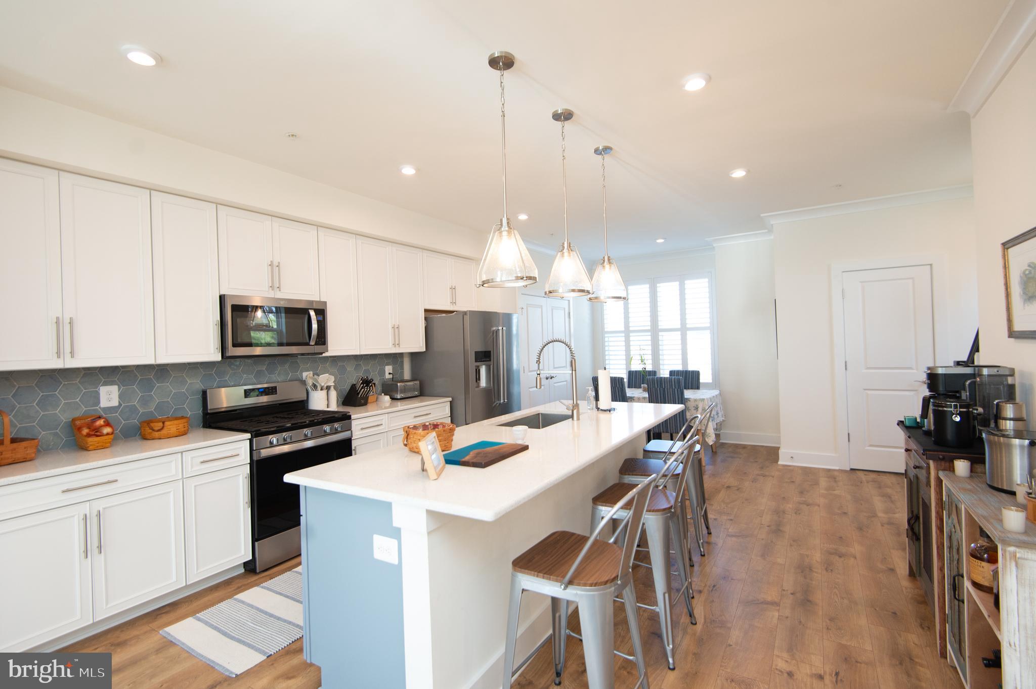 DEEP HARBOR - Residential